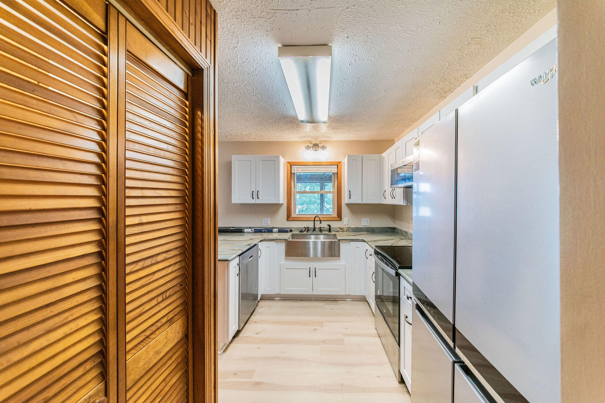 671 Riverview Drive Property Photo 12