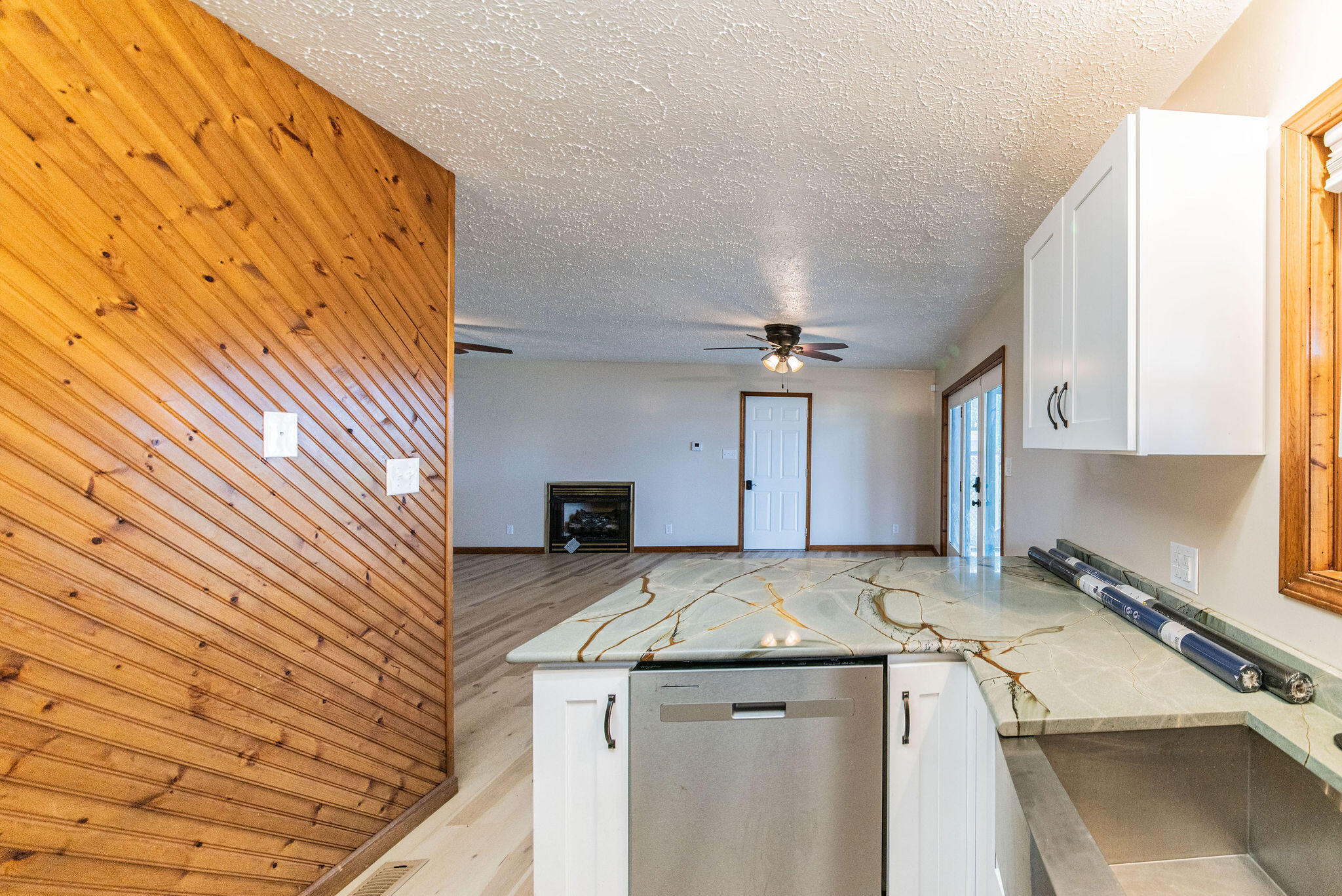 671 Riverview Drive Property Photo 14