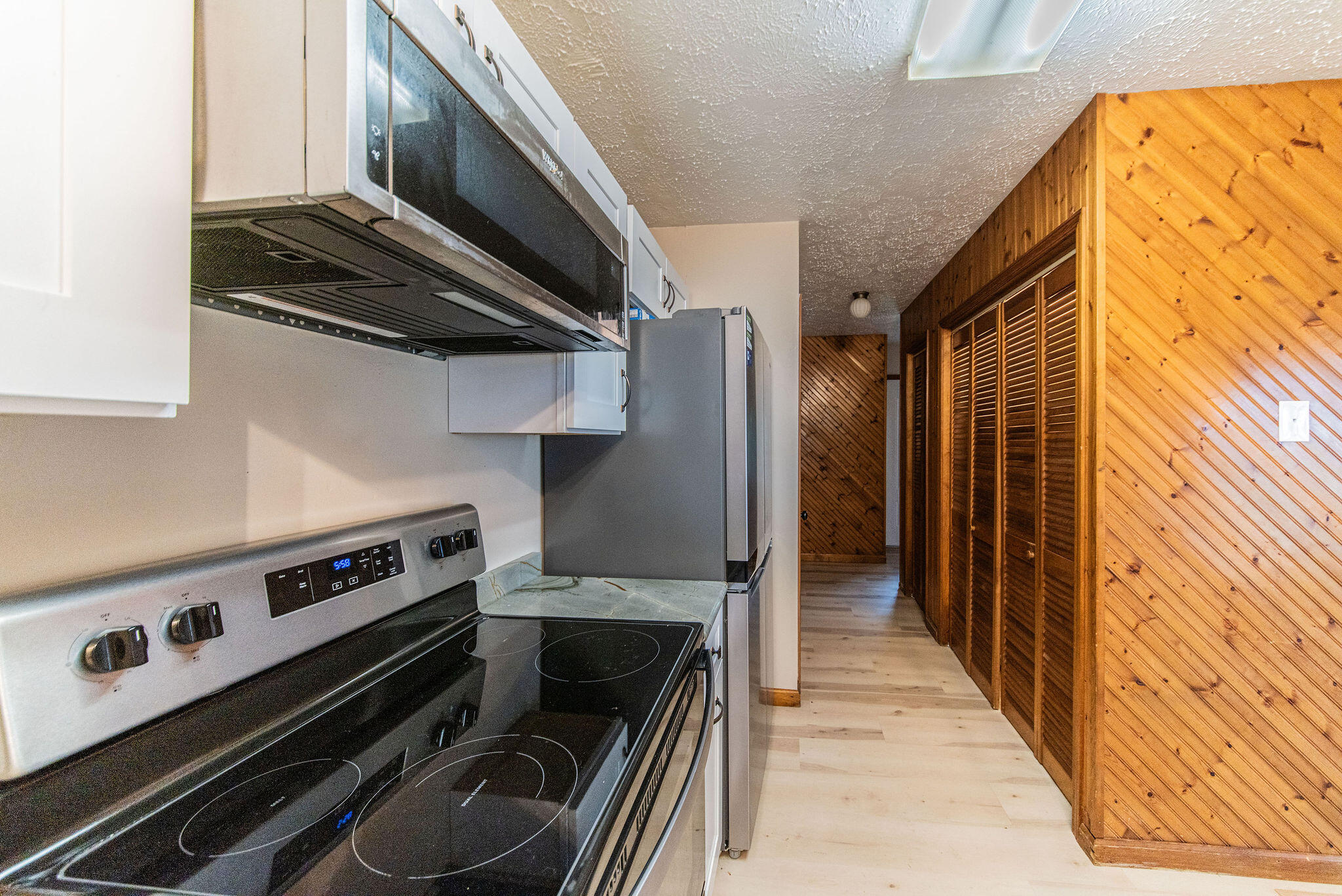 671 Riverview Drive Property Photo 16