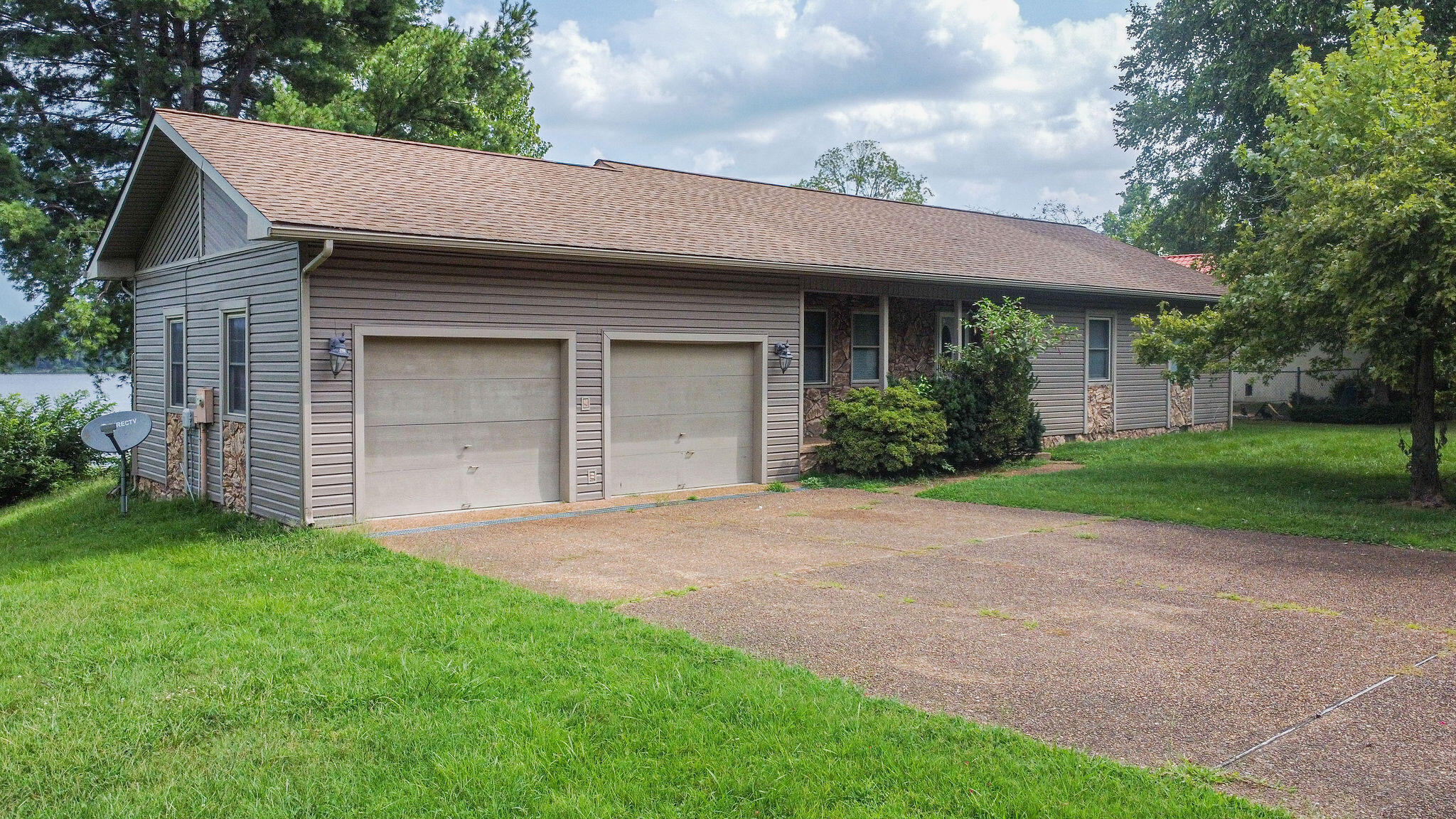 671 Riverview Drive Property Photo 43