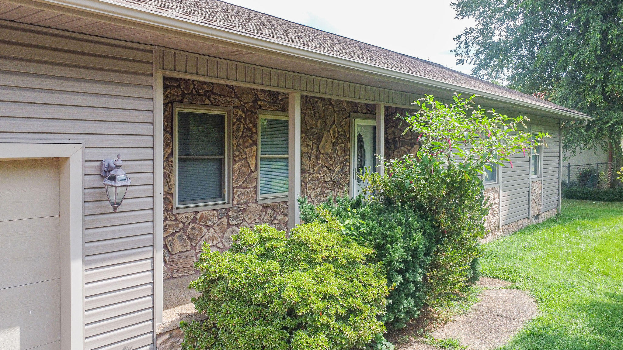 671 Riverview Drive Property Photo 45