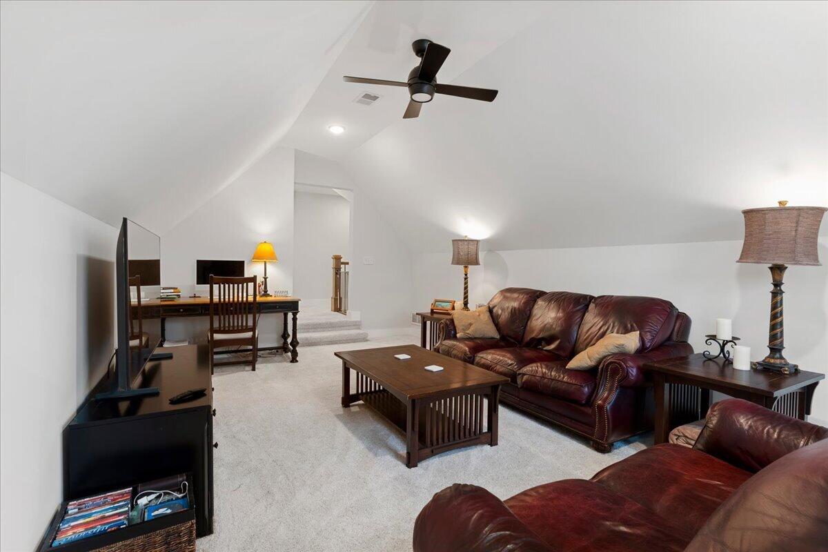 3012 Red Oak Trail Property Photo 27