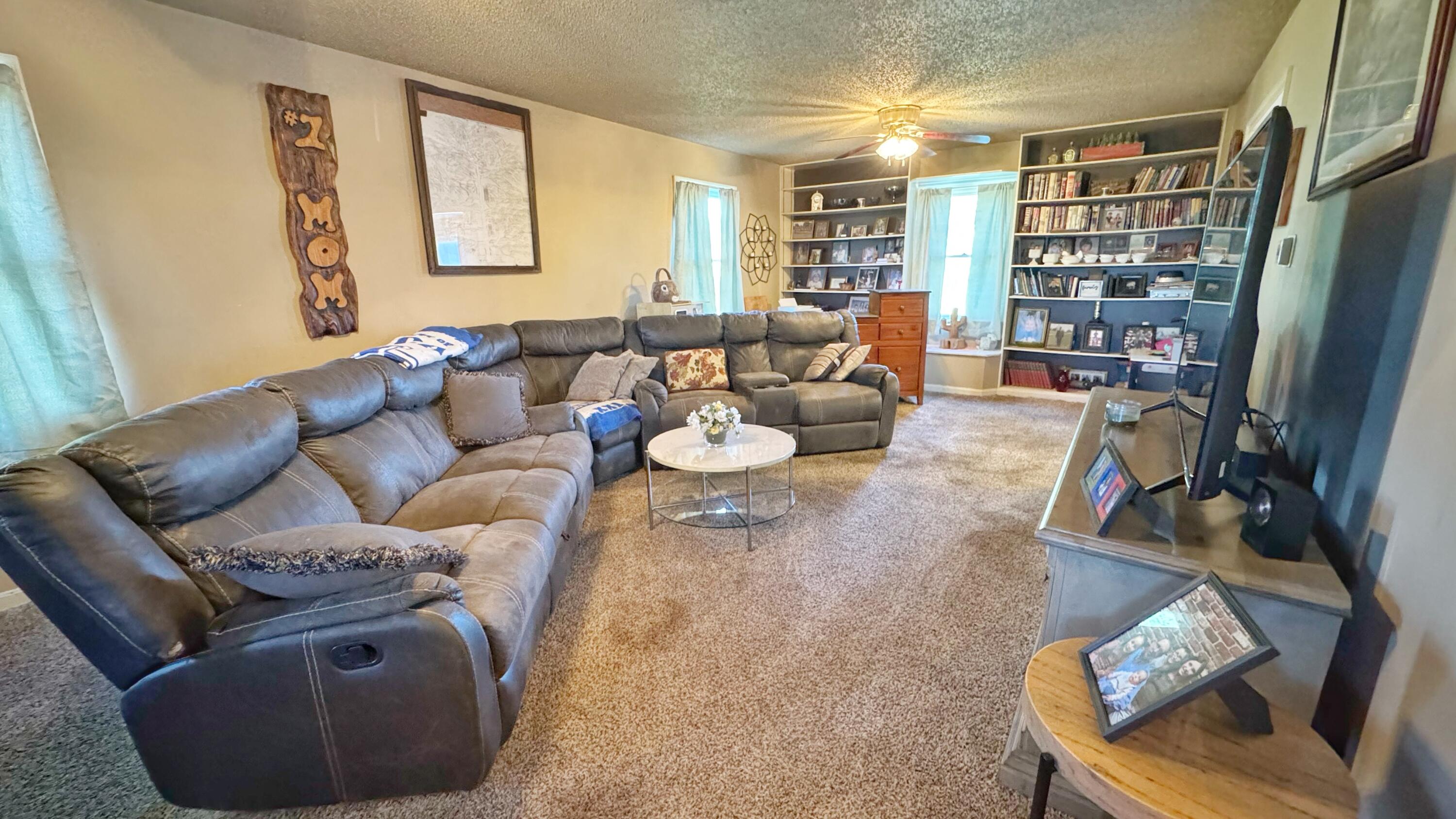 7024 Owens Pike Property Photo 8