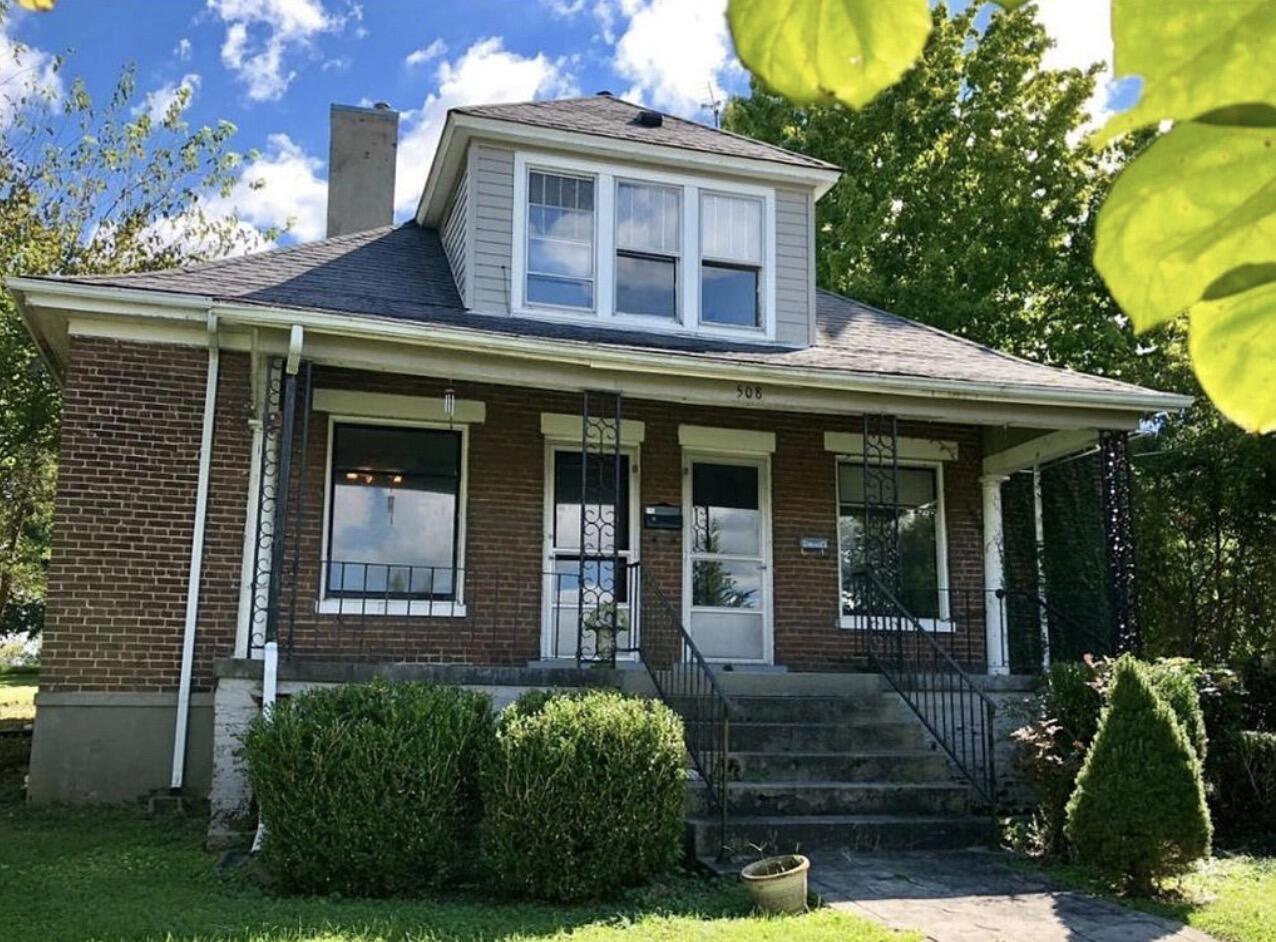 508 W Maple Street A-b Property Photo 1