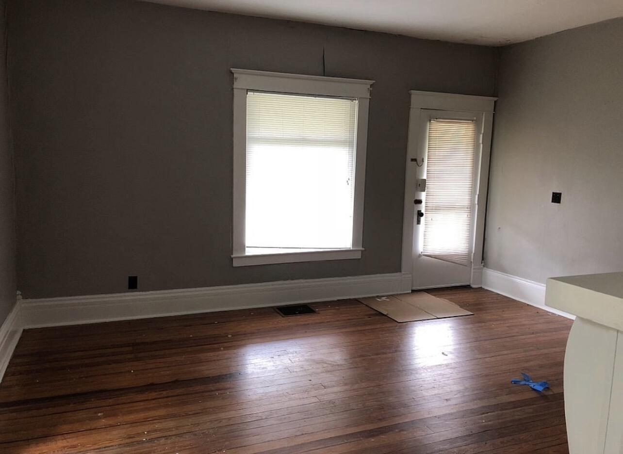 508 W Maple Street A-b Property Photo 6
