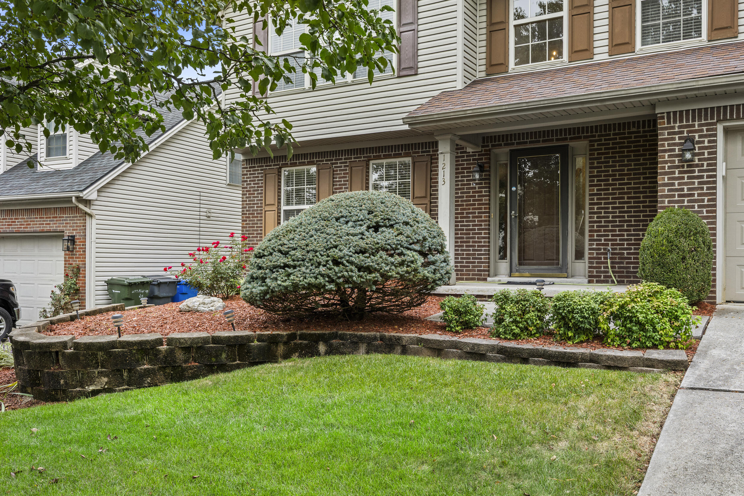 1213 Aldridge Way Property Photo 5