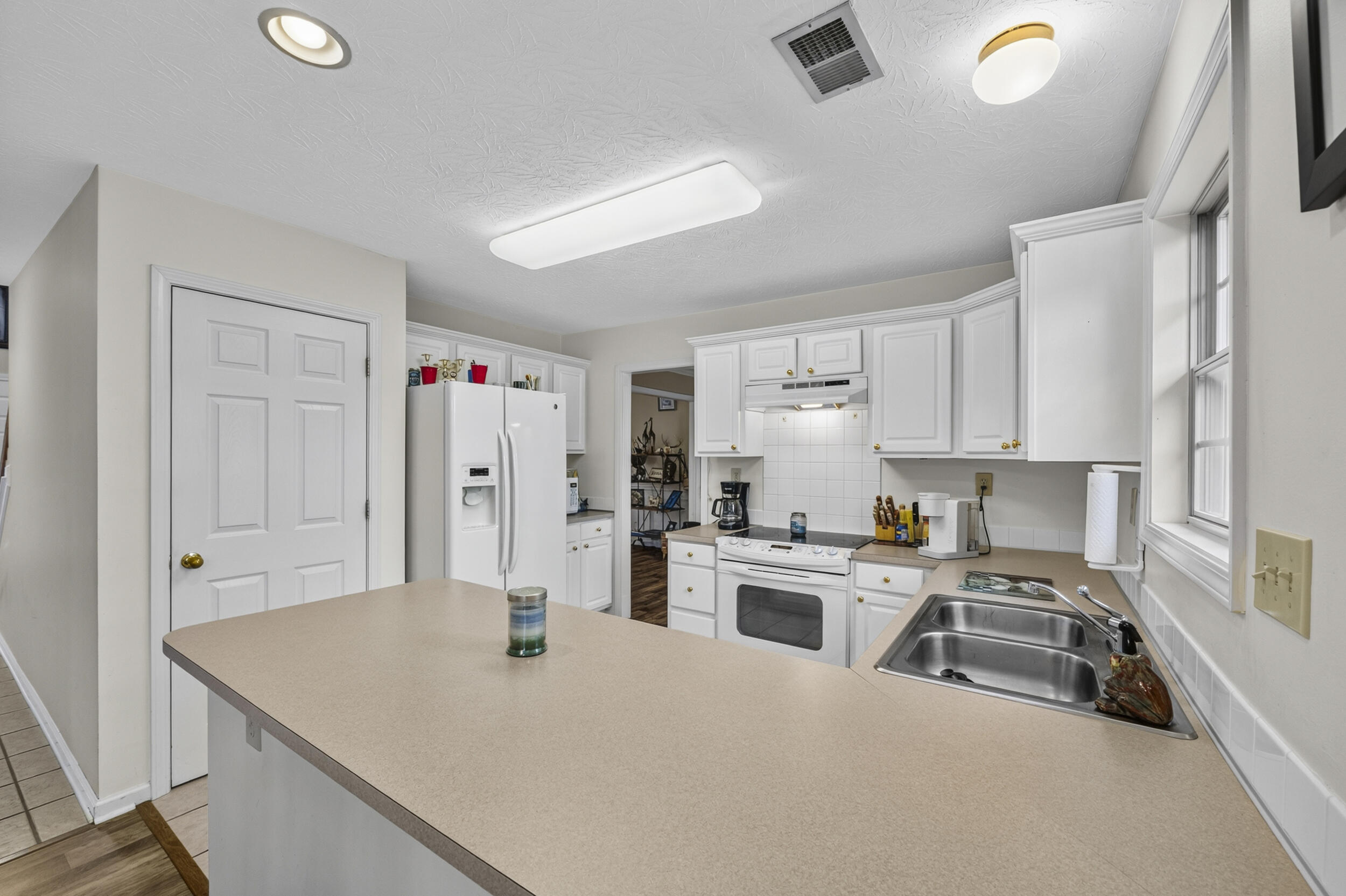 1213 Aldridge Way Property Photo 18