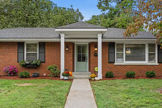 3272 Saxon Drive Property Photo 4