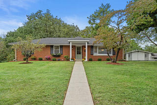 3272 Saxon Drive Property Photo 5