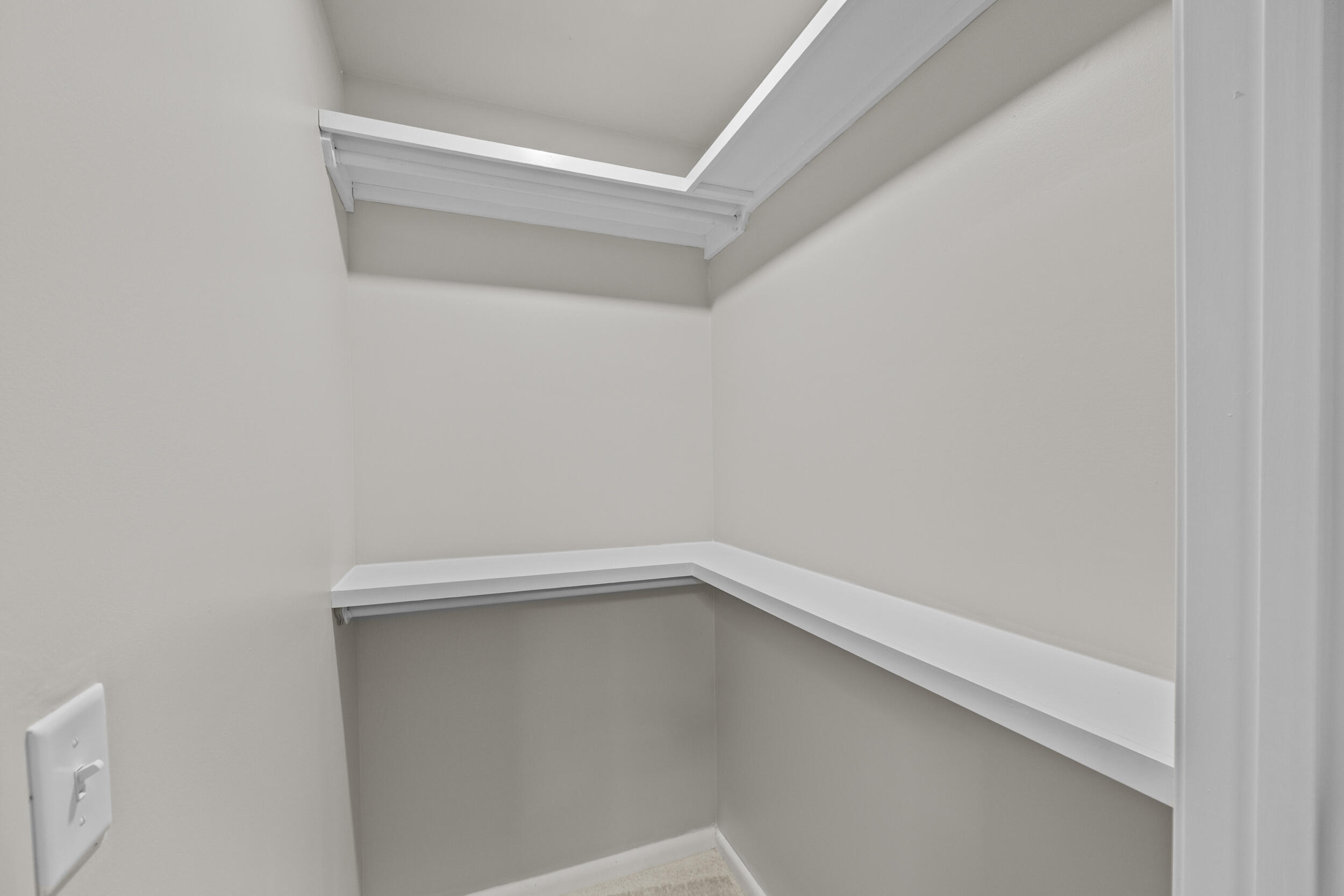 3272 Saxon Drive Property Photo 37