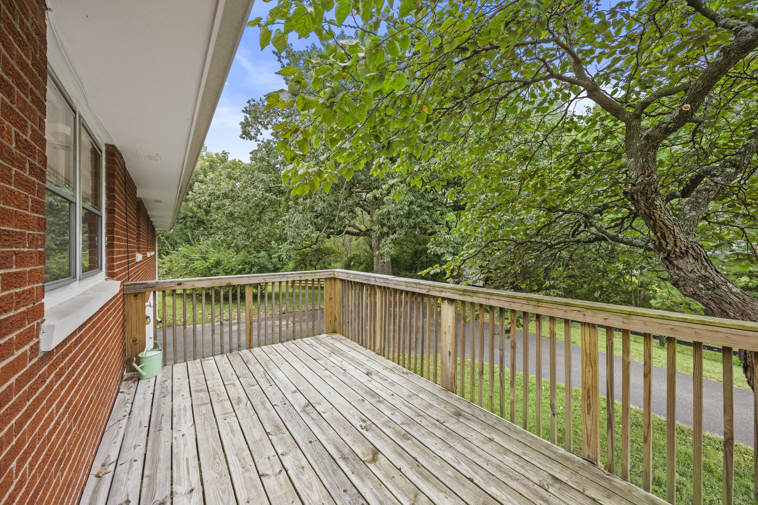 3272 Saxon Drive Property Photo 51