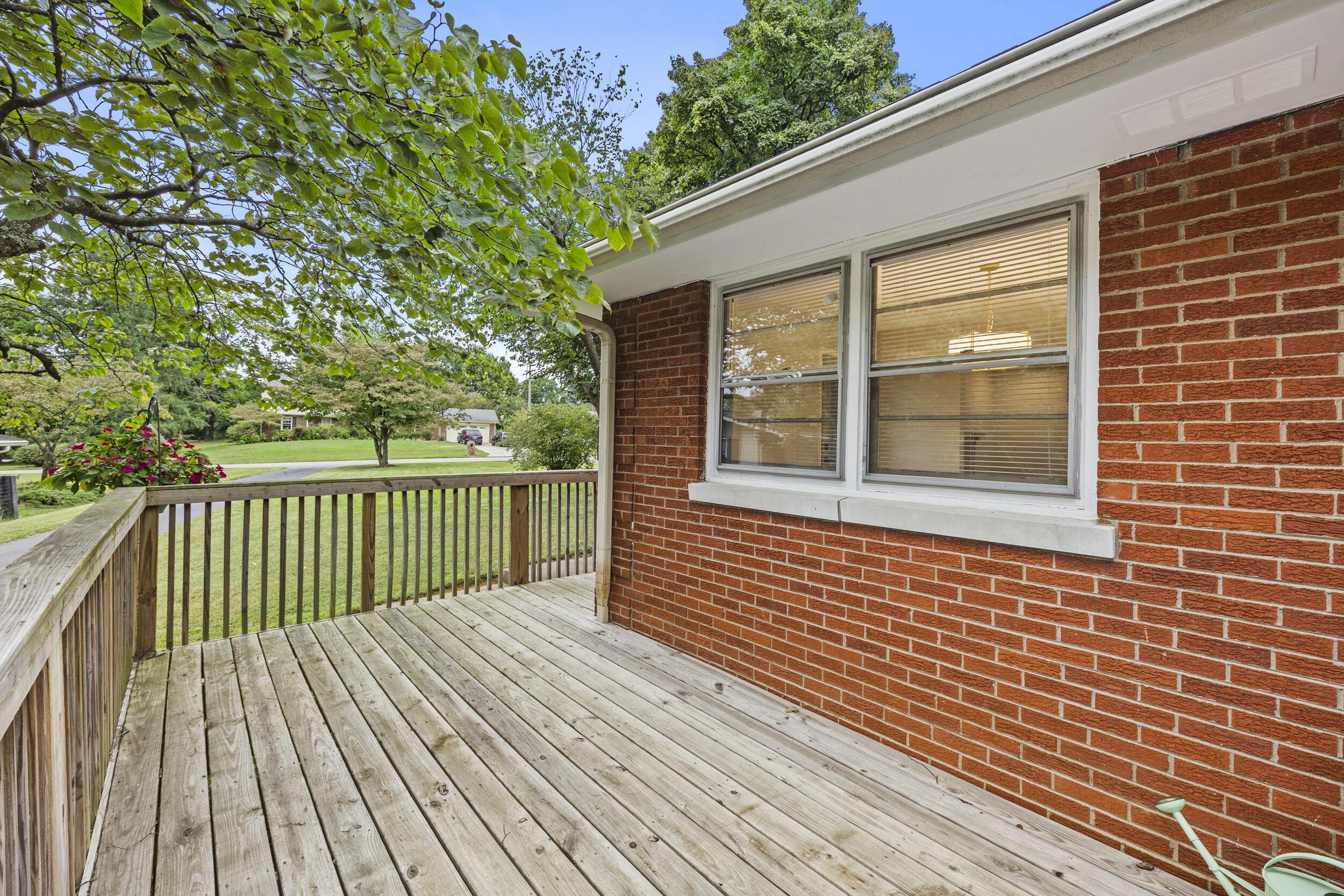 3272 Saxon Drive Property Photo 58