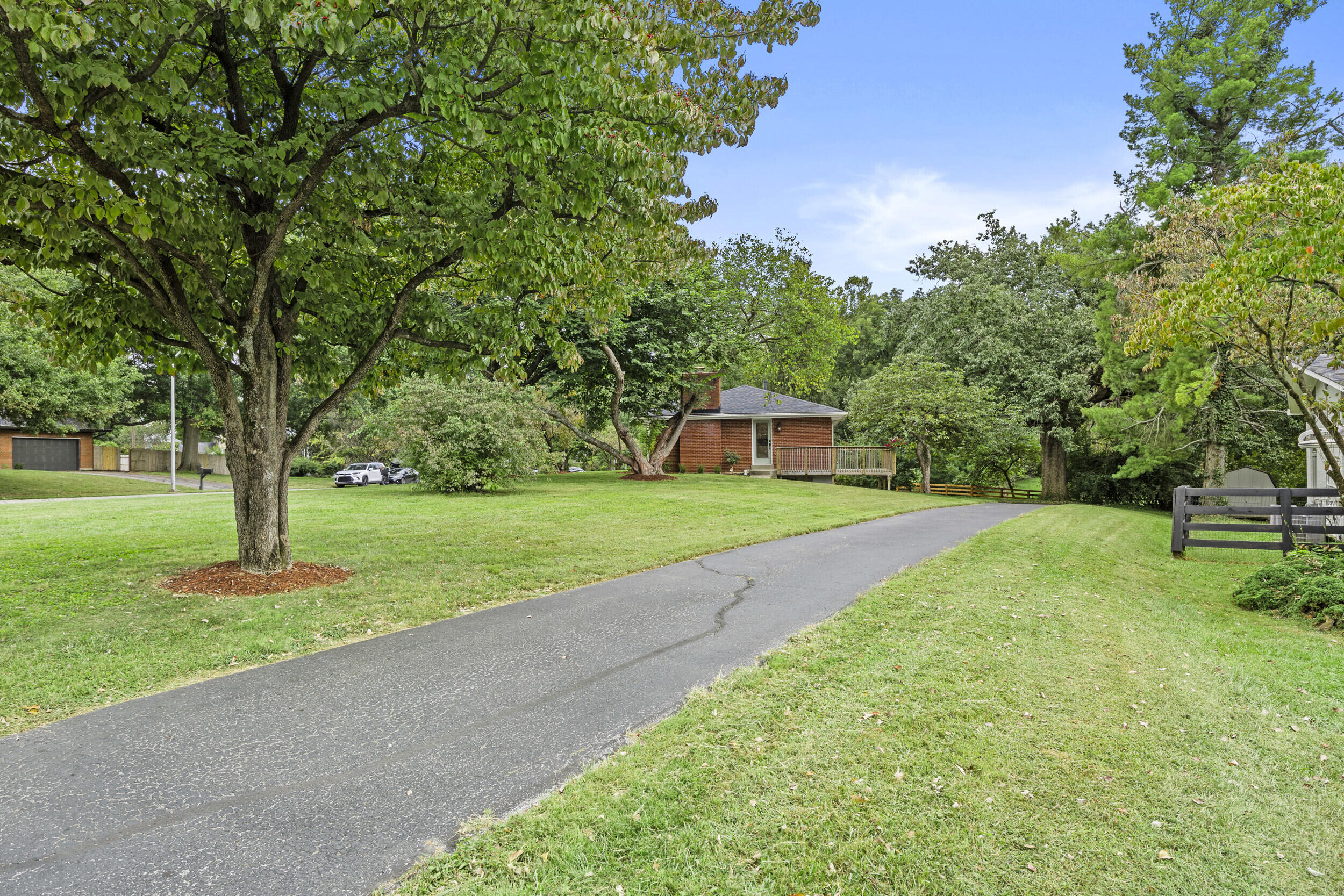 3272 Saxon Drive Property Photo 62