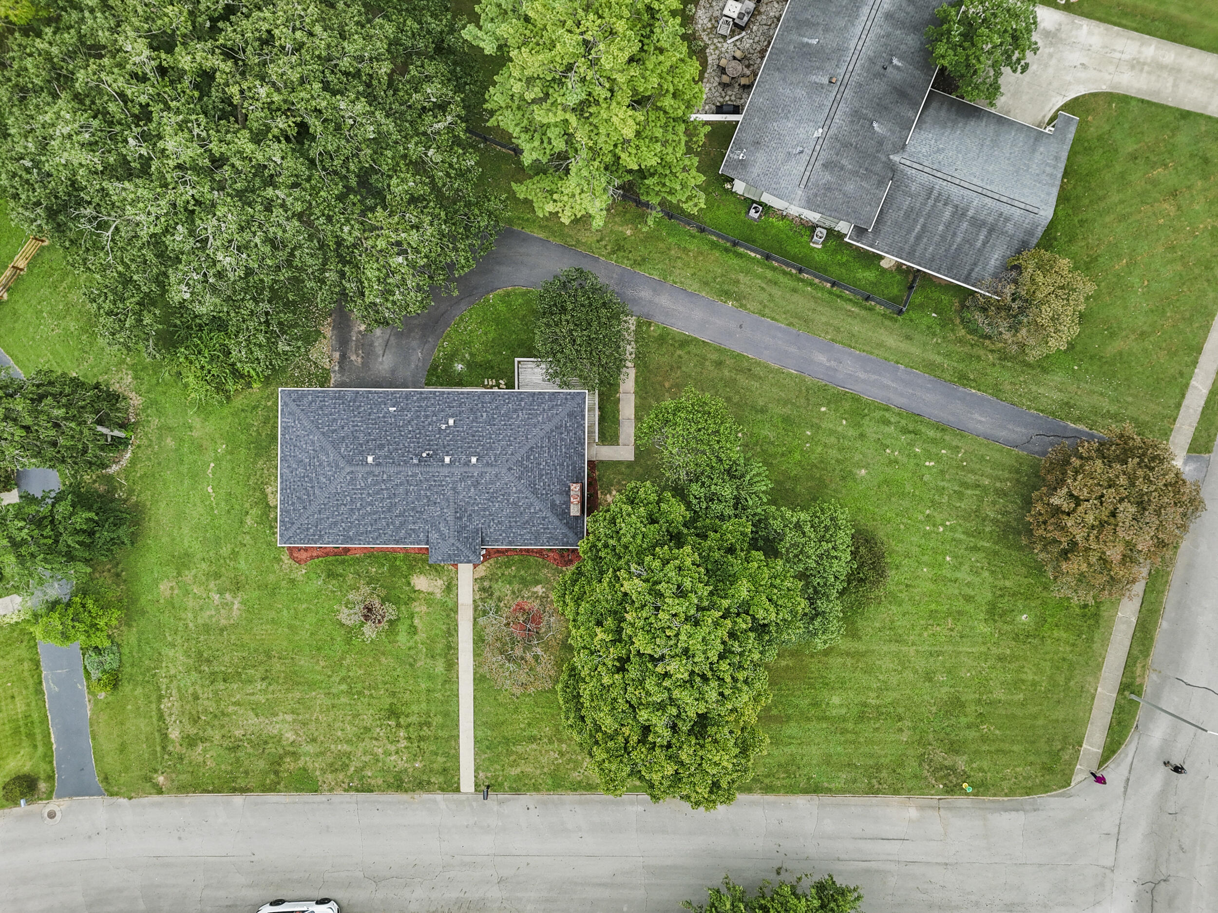3272 Saxon Drive Property Photo 67