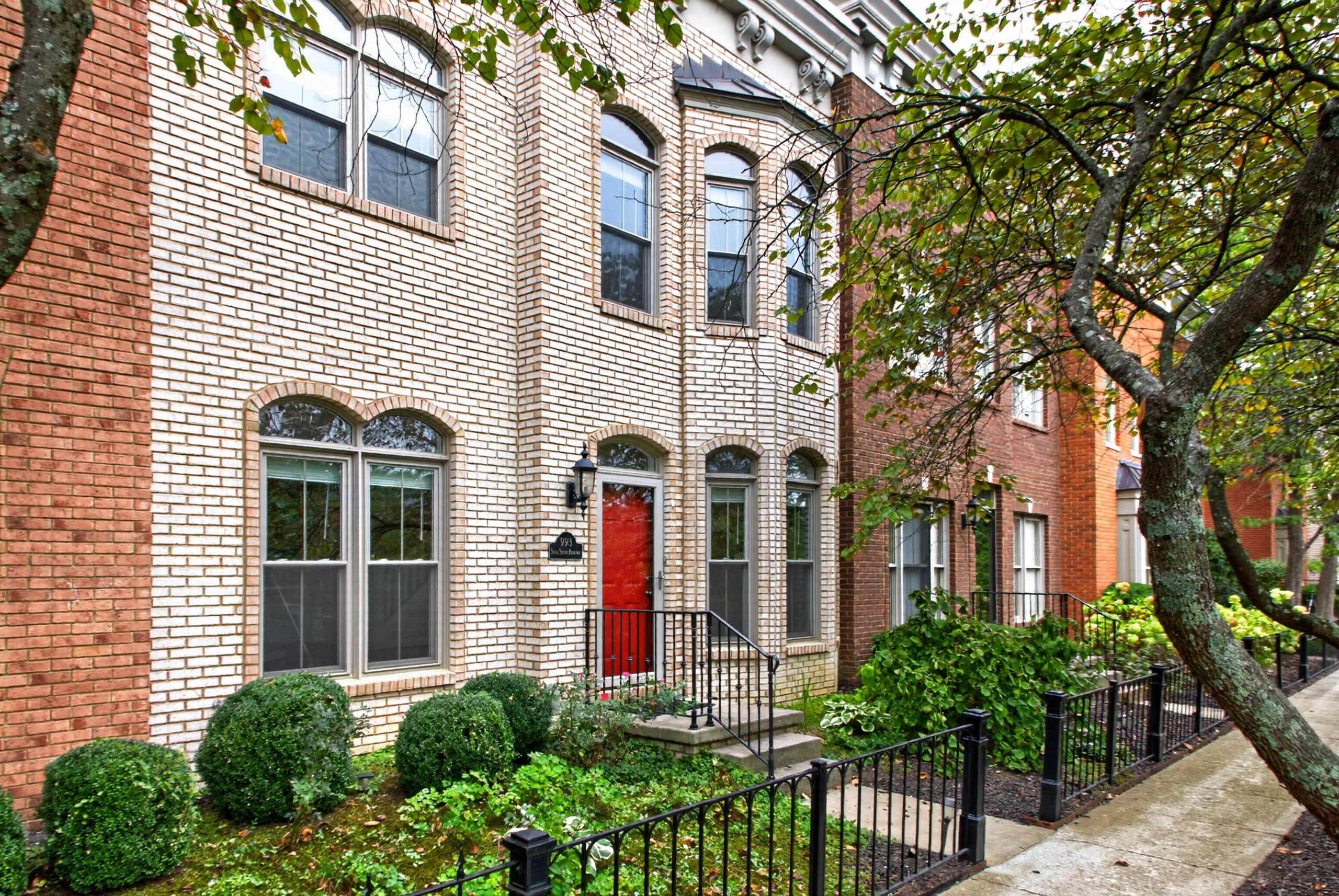 993 Star Shoot Parkway Property Photo 1