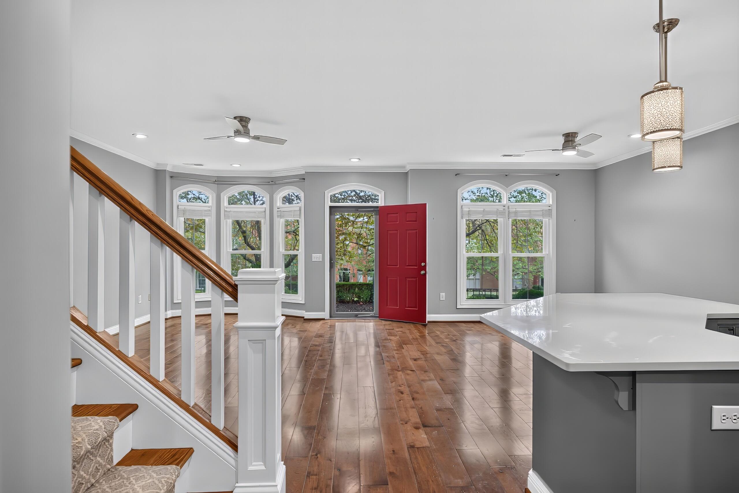 993 Star Shoot Parkway Property Photo 5