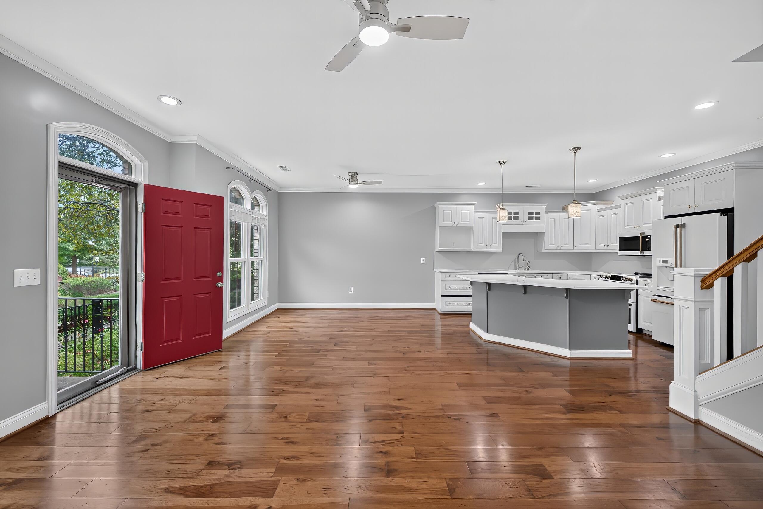 993 Star Shoot Parkway Property Photo 6