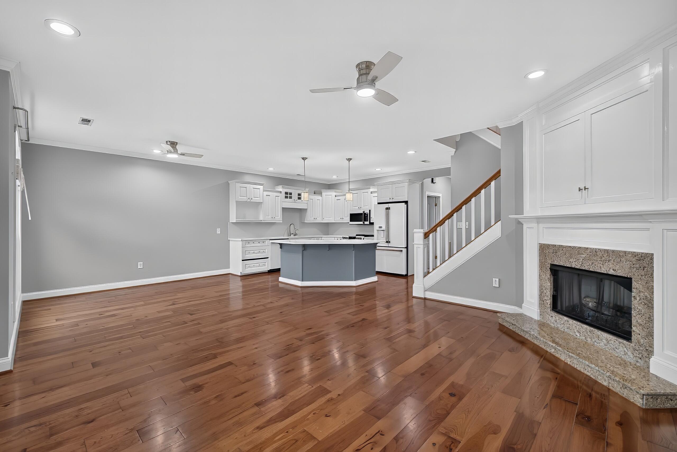 993 Star Shoot Parkway Property Photo 11