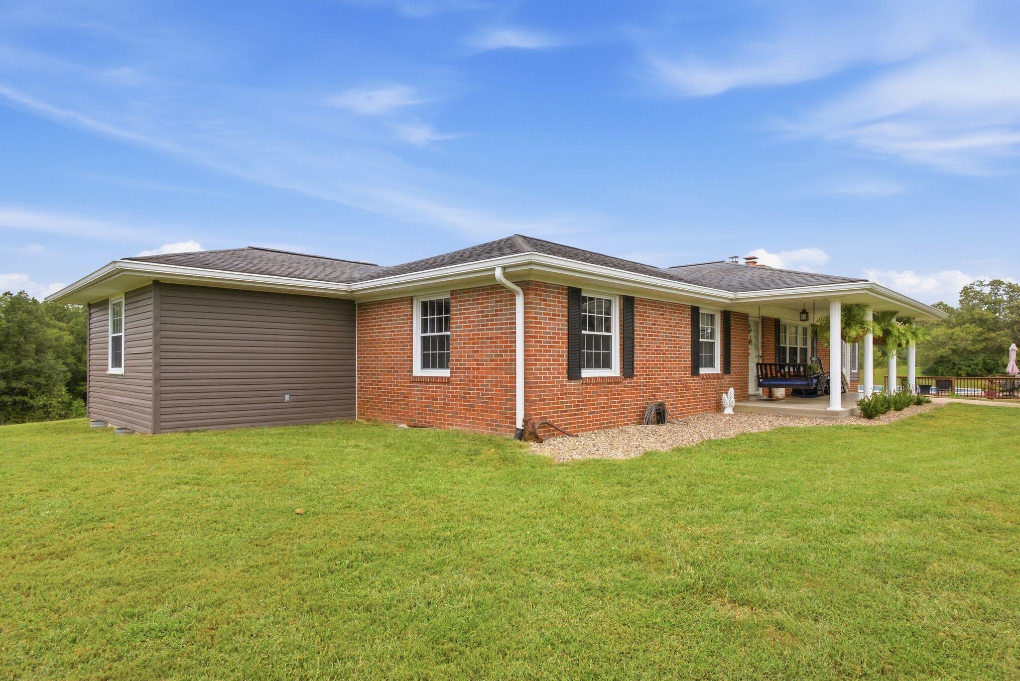 5049 Highway 2017 Property Photo 4