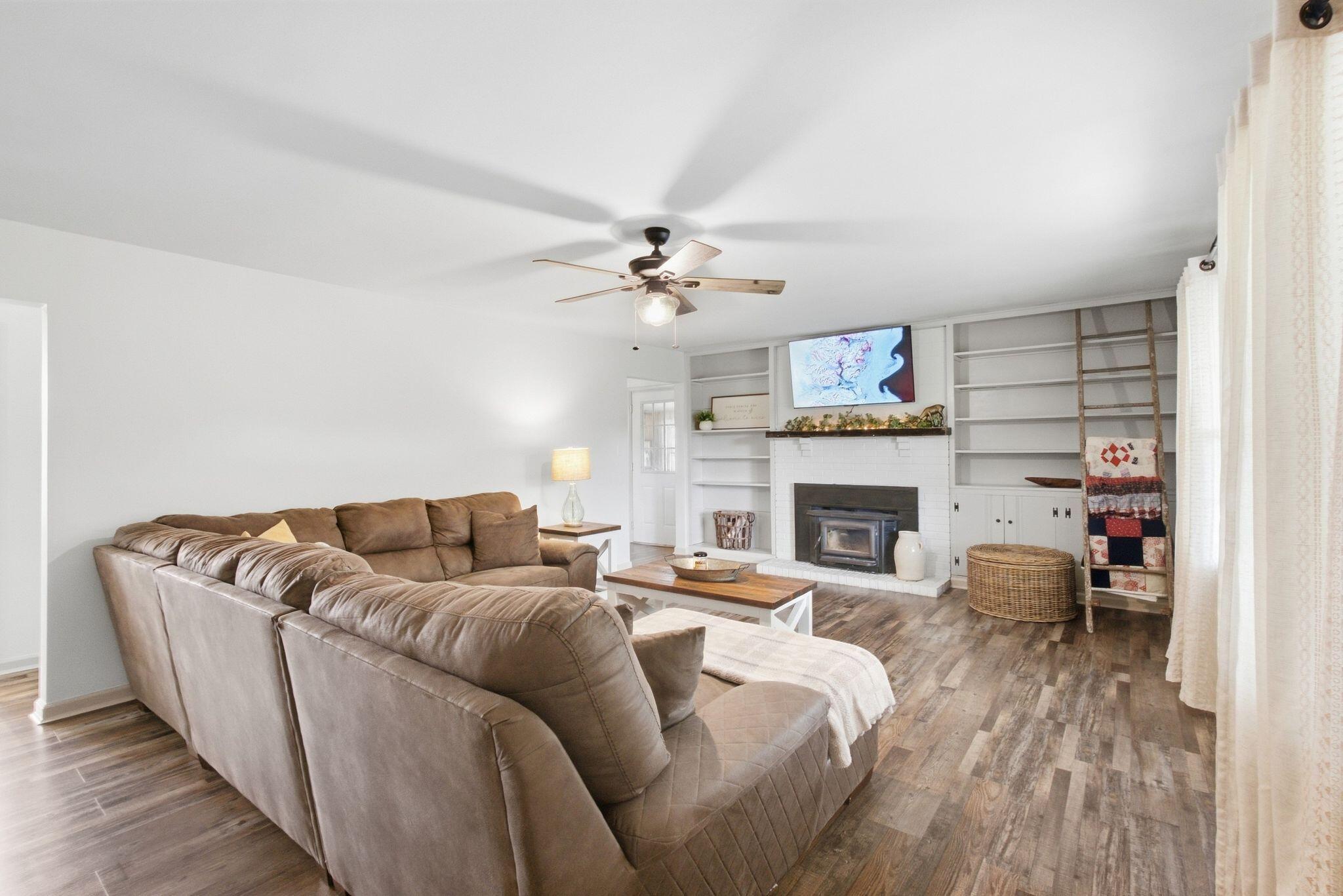 5049 Highway 2017 Property Photo 9