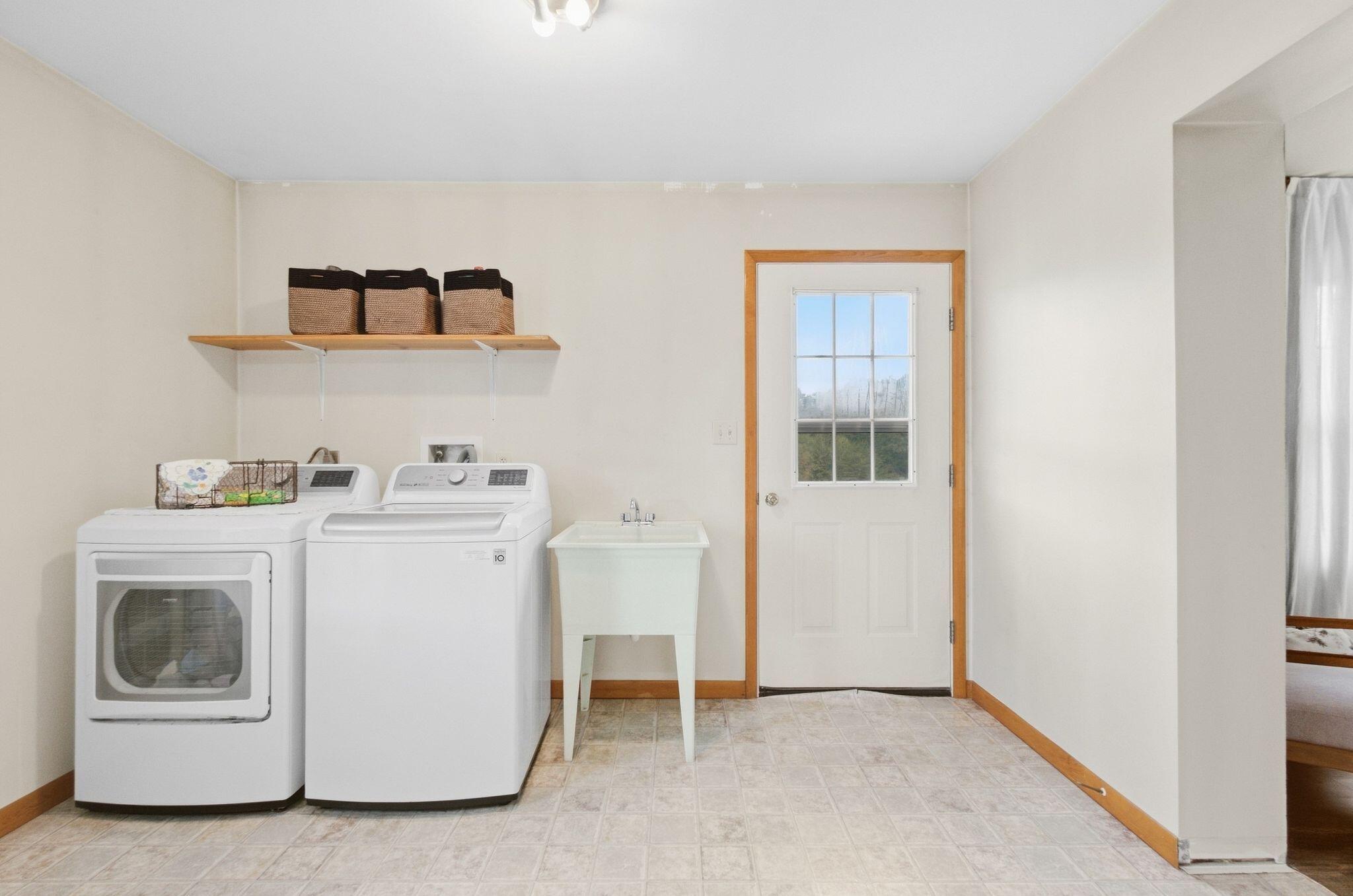5049 Highway 2017 Property Photo 27
