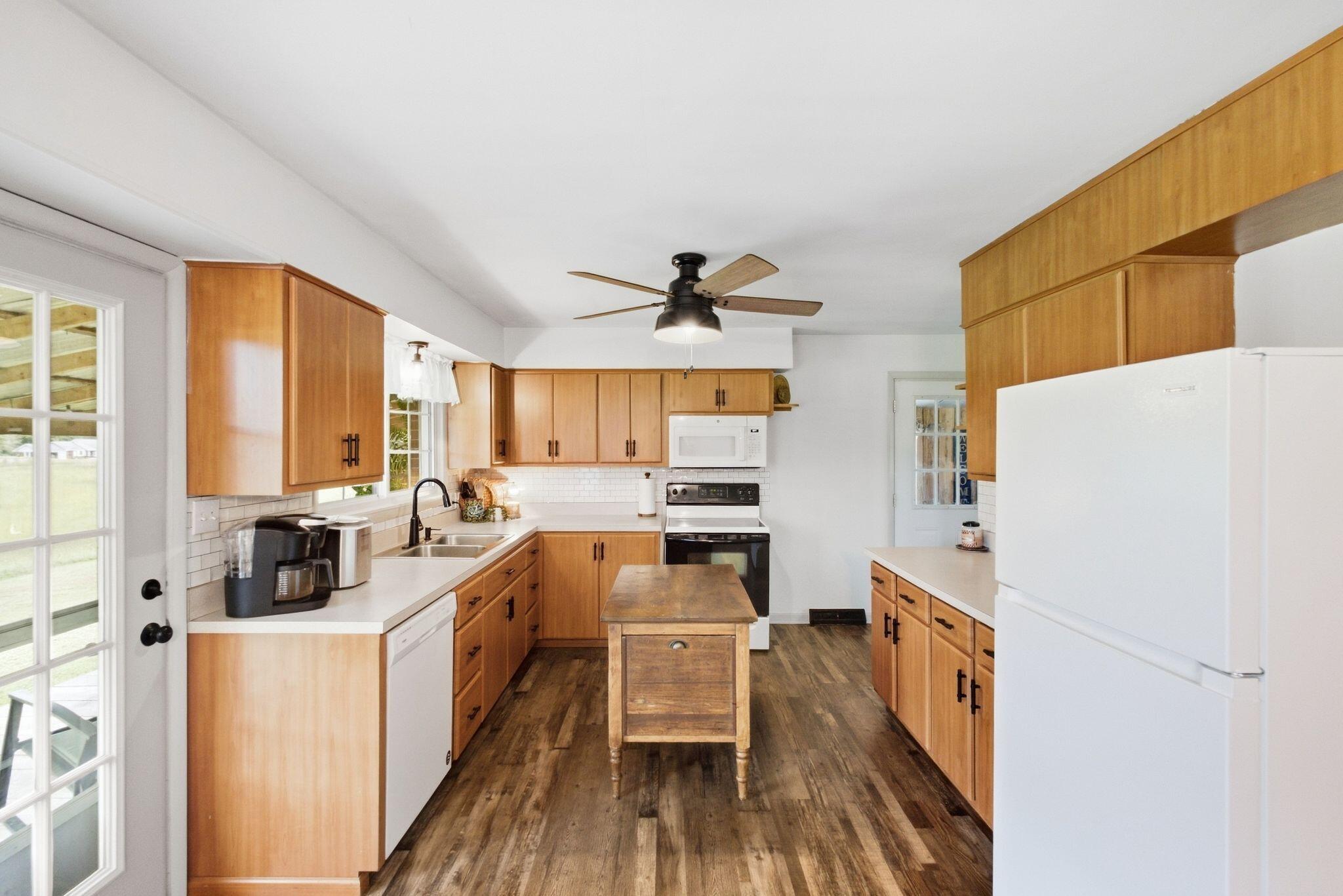 5049 Highway 2017 Property Photo 31