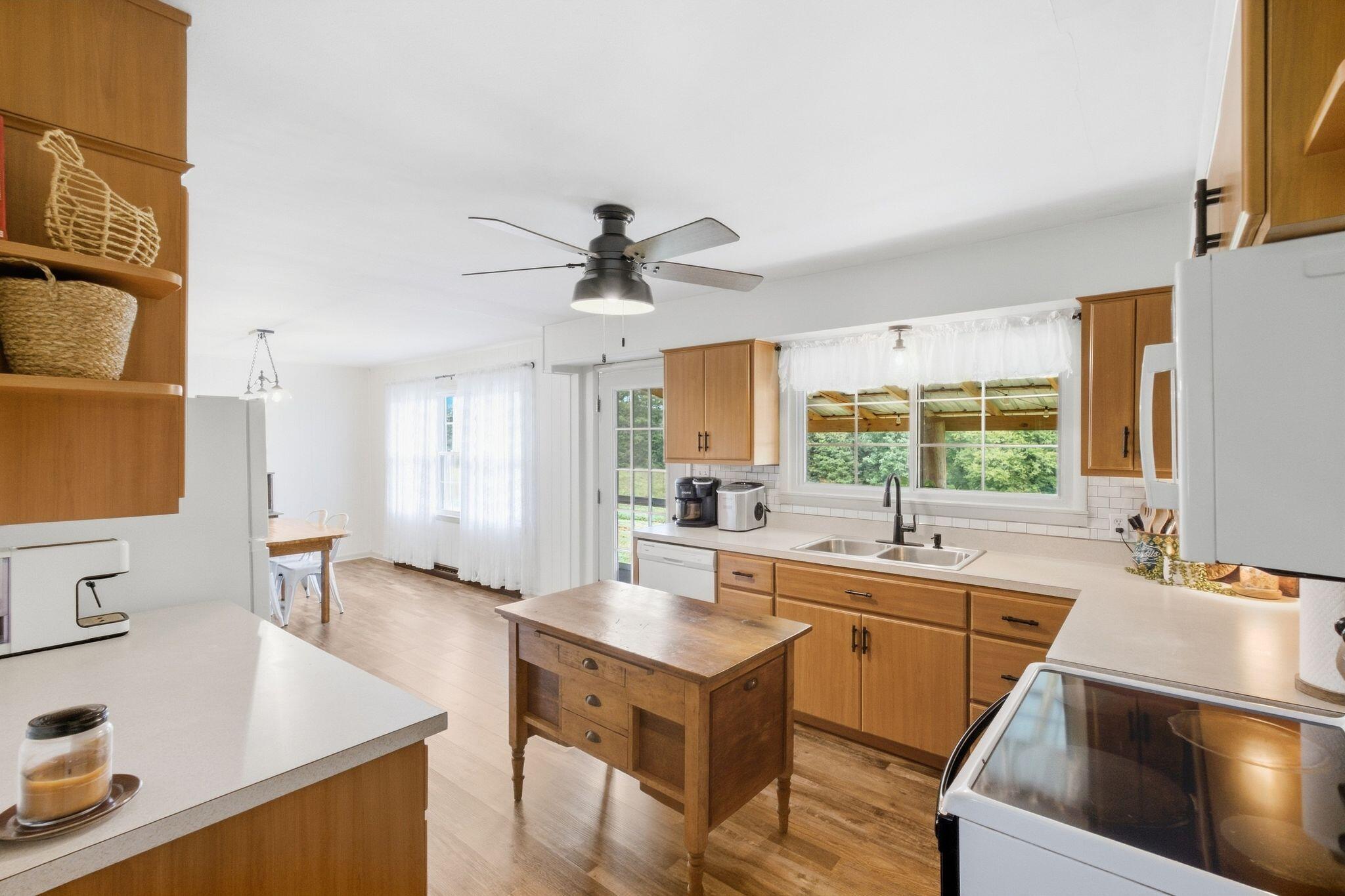 5049 Highway 2017 Property Photo 32