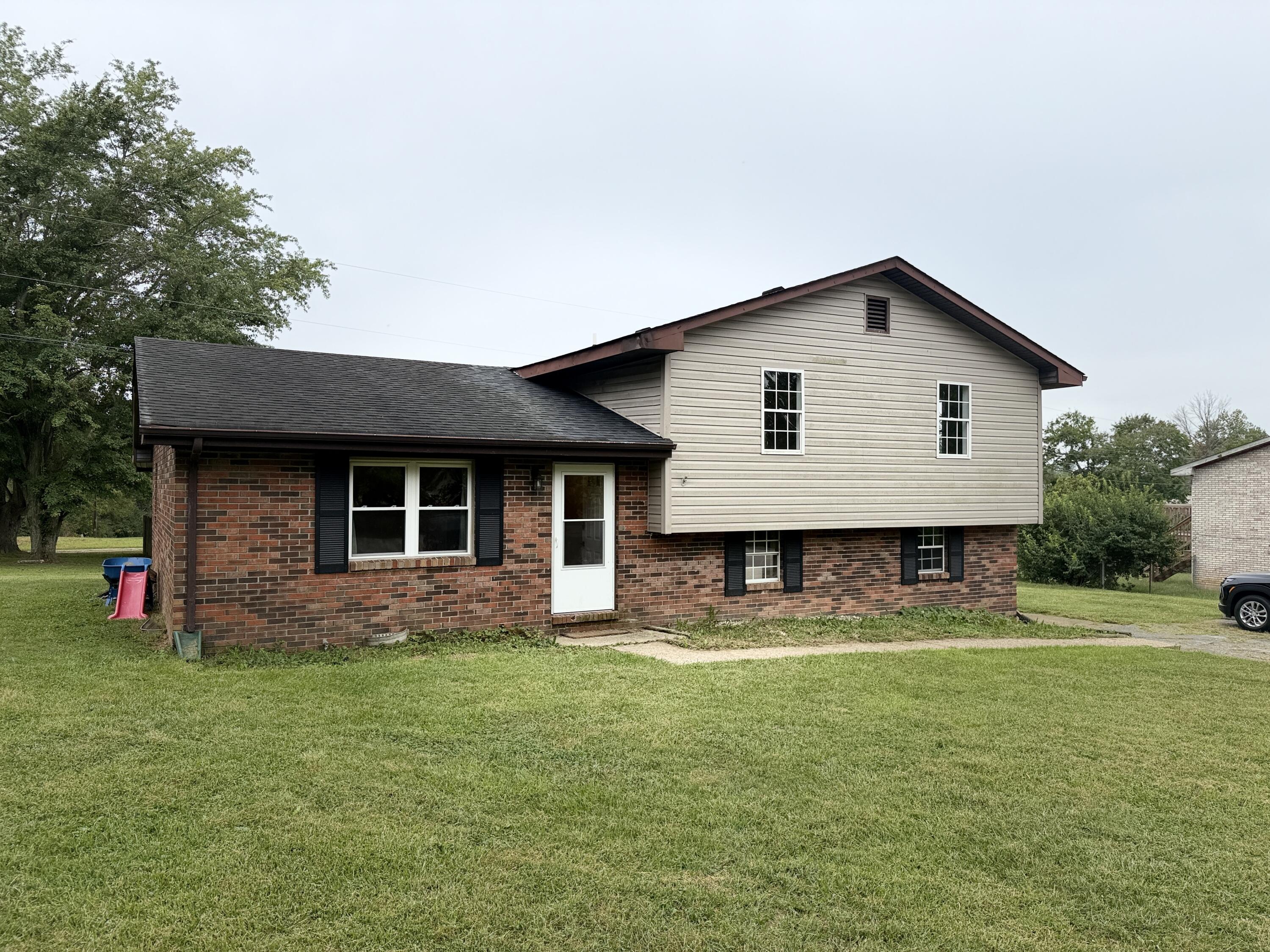1120 Oriole Avenue Property Photo 2