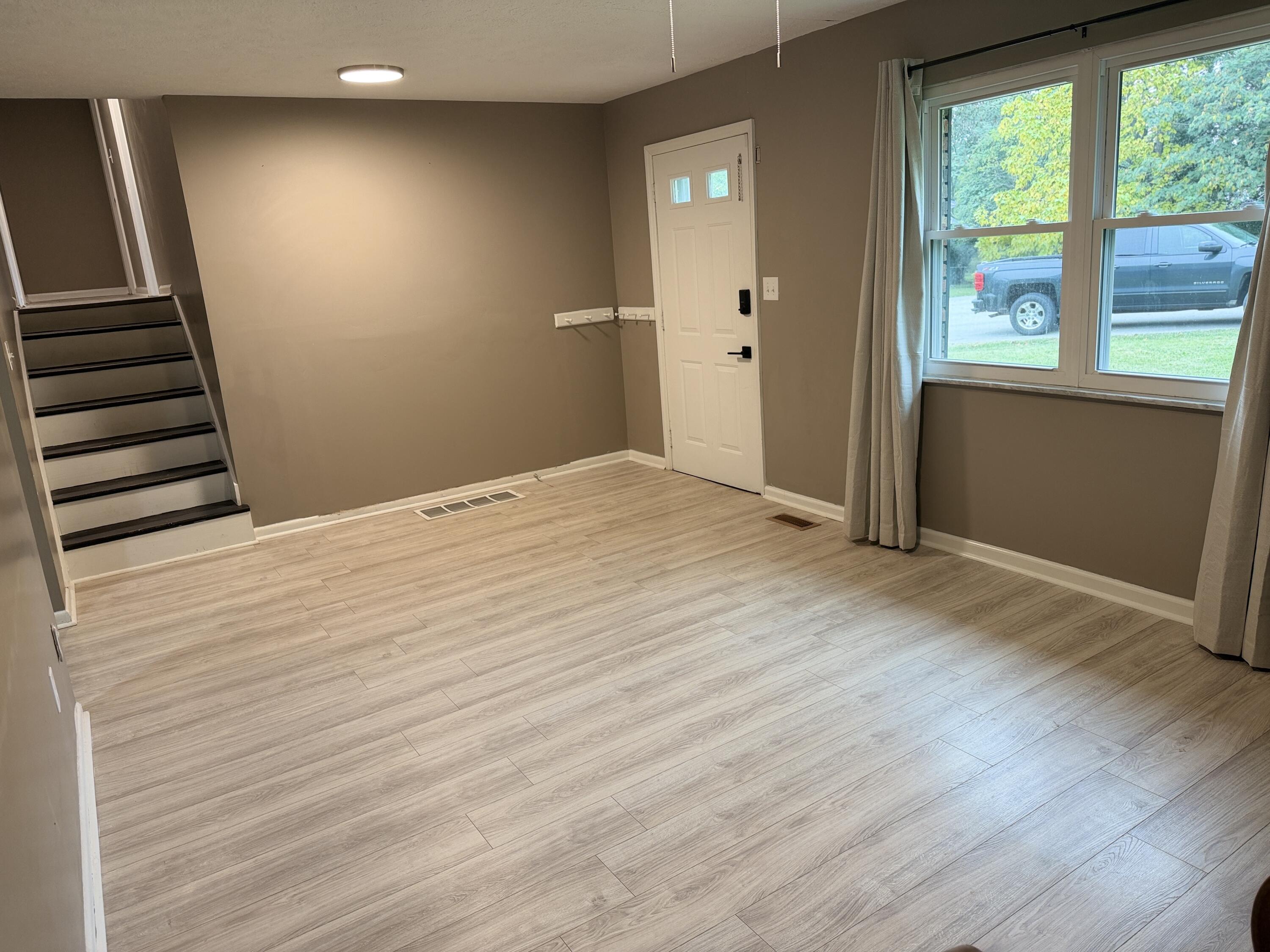 1120 Oriole Avenue Property Photo 12