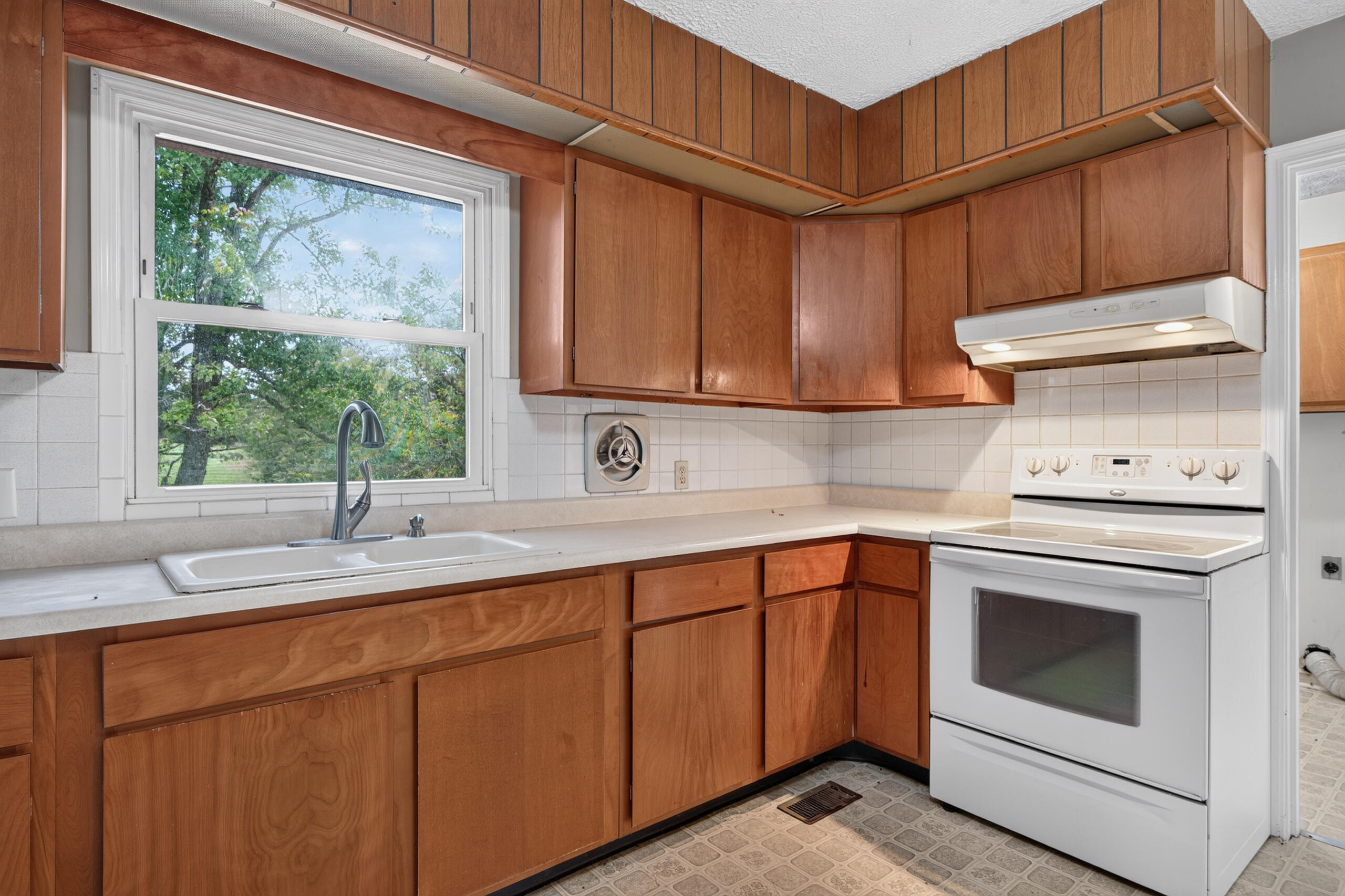 5796 U.s. 62 Property Photo 6