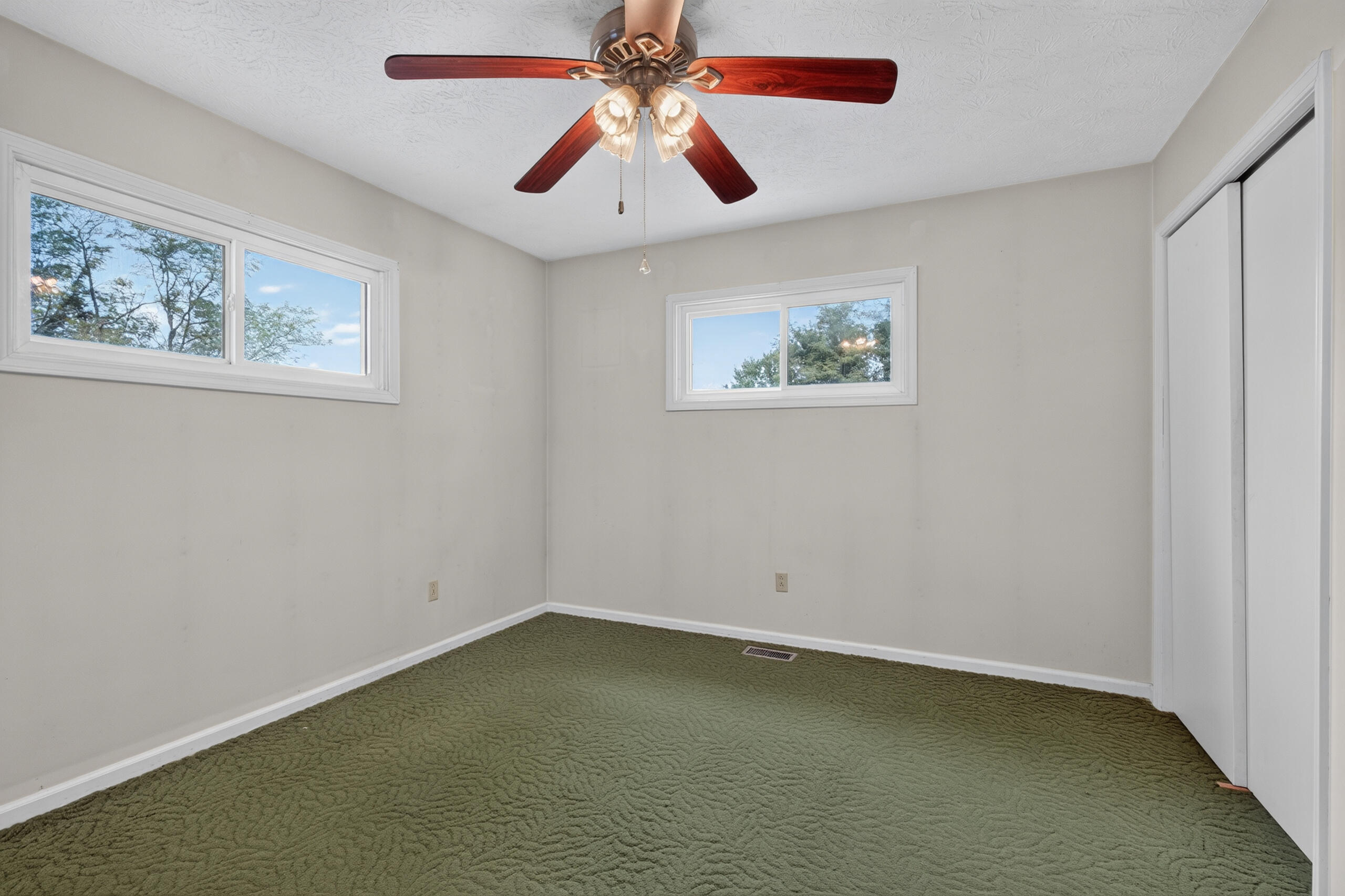 5796 U.s. 62 Property Photo 14