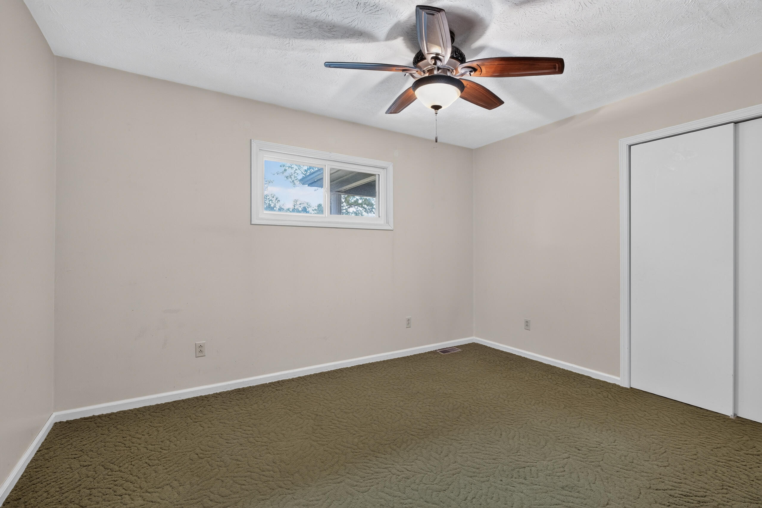 5796 U.s. 62 Property Photo 18