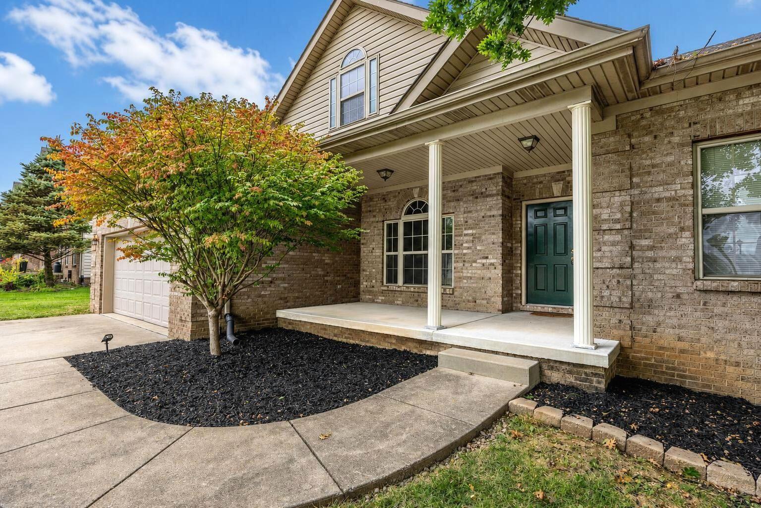 109 Stone Cove Drive Property Photo 3