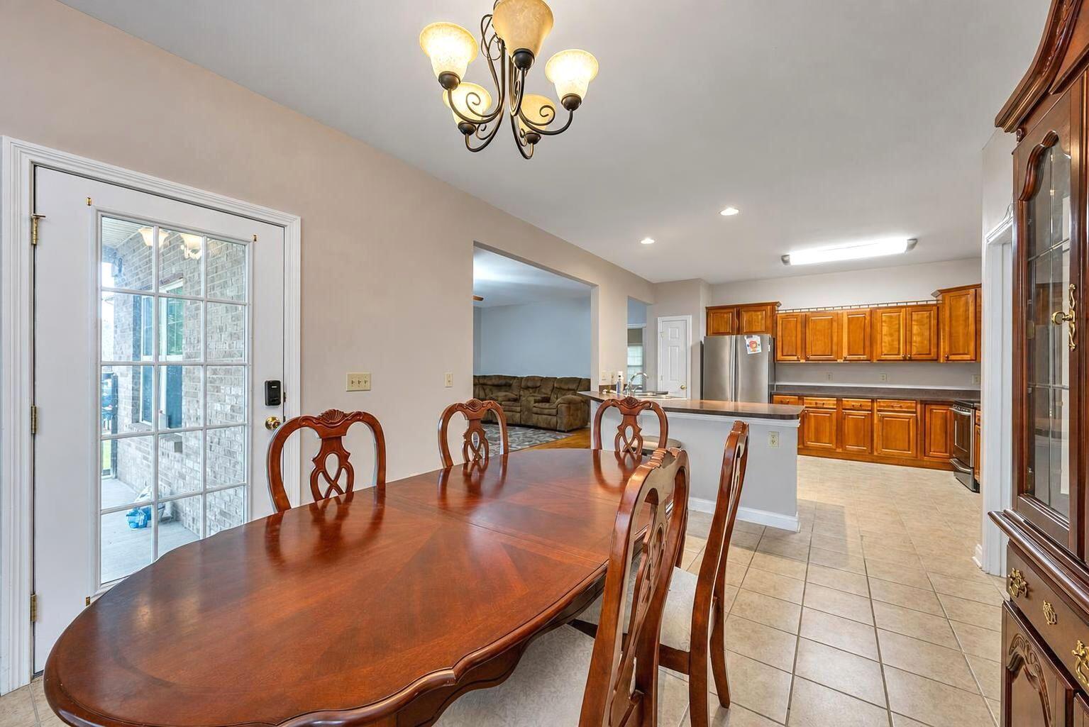 109 Stone Cove Drive Property Photo 11