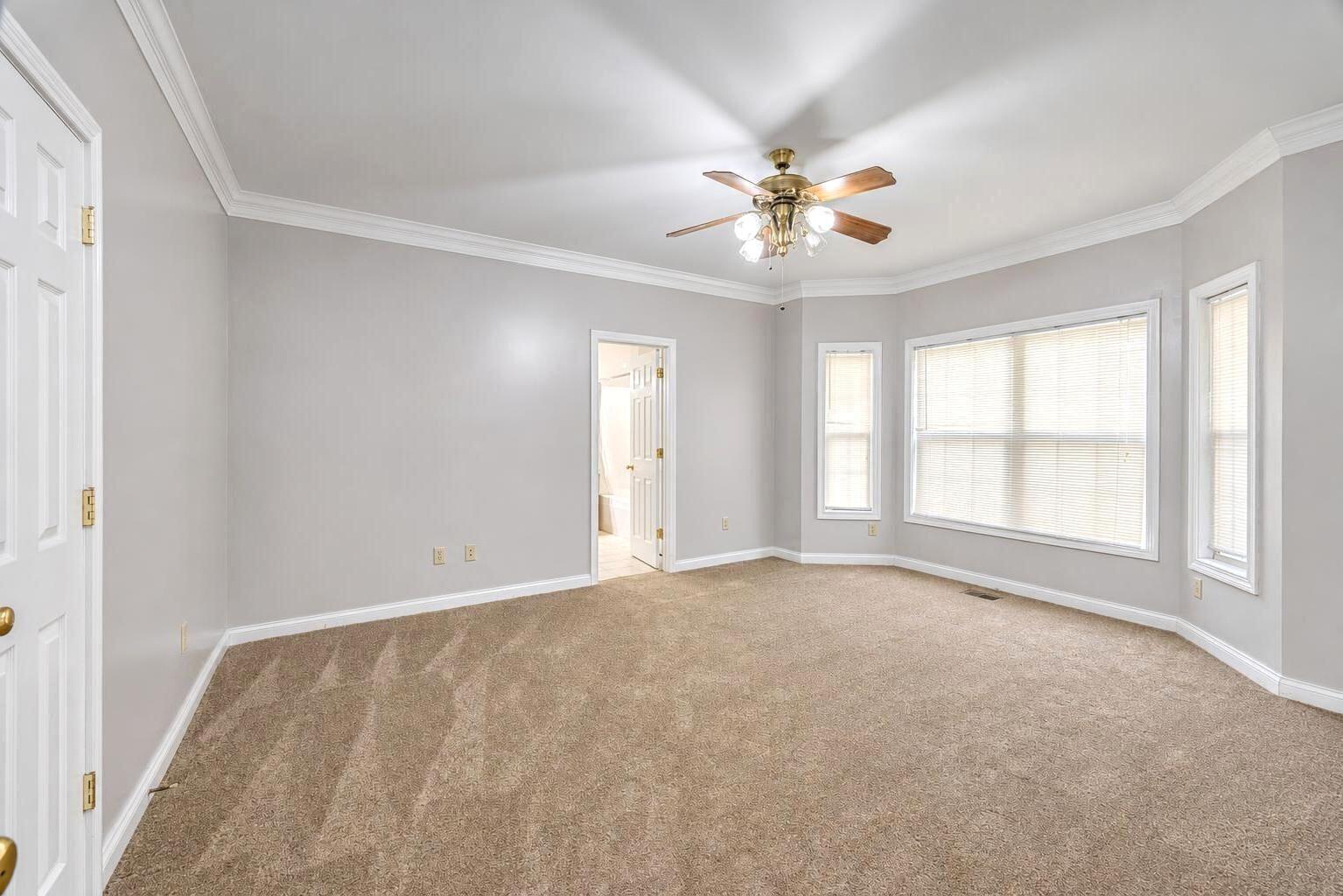 109 Stone Cove Drive Property Photo 12