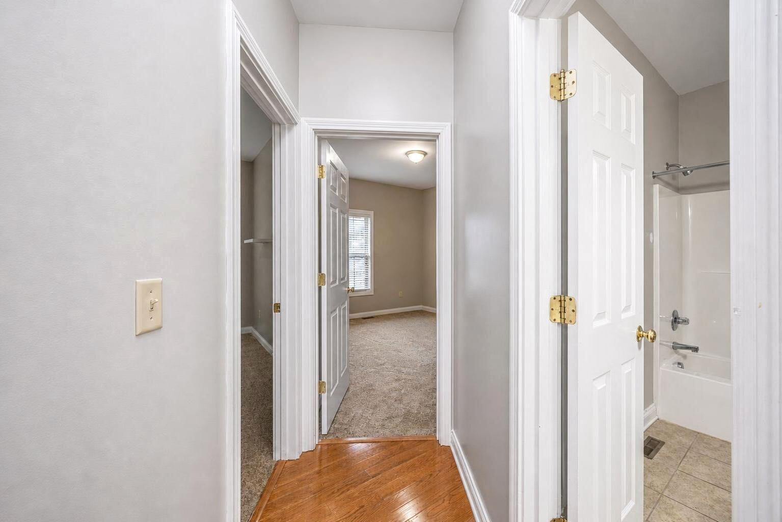 109 Stone Cove Drive Property Photo 16