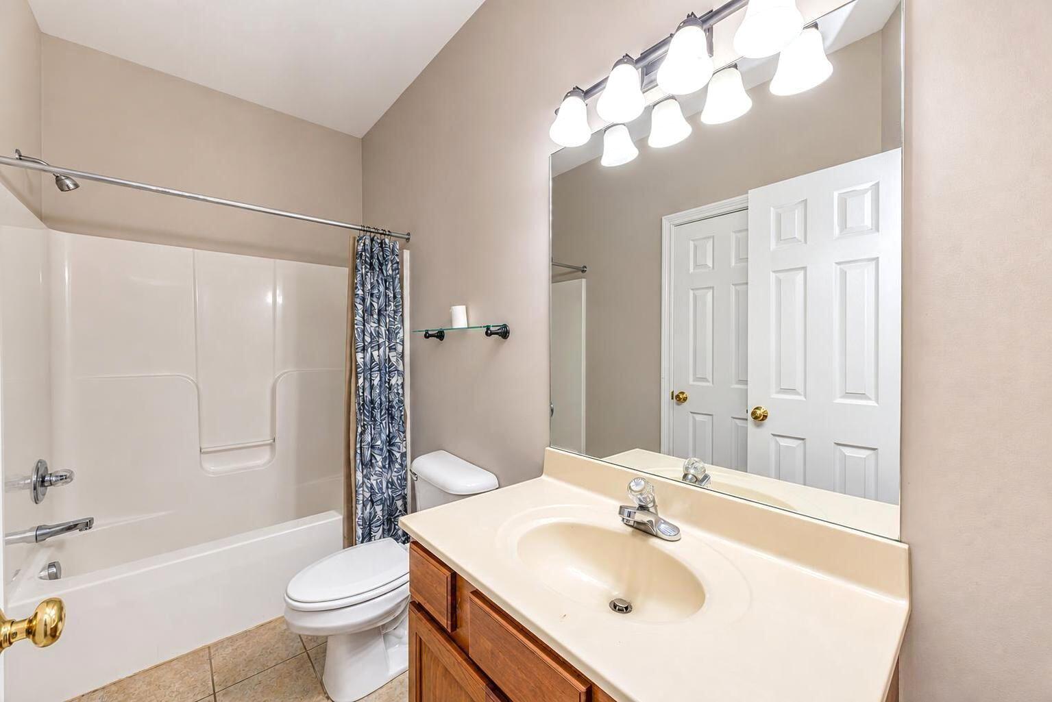 109 Stone Cove Drive Property Photo 17