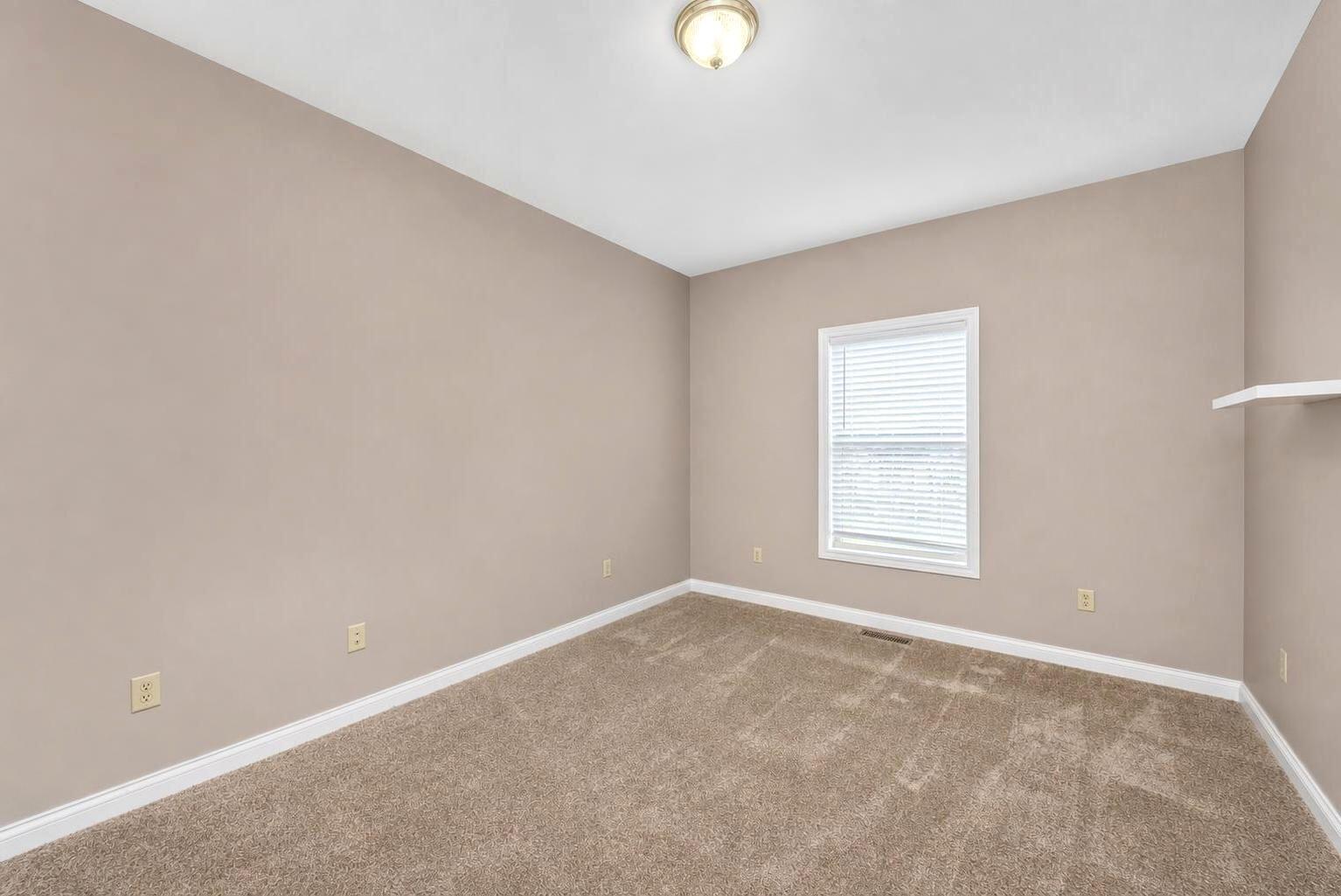 109 Stone Cove Drive Property Photo 18