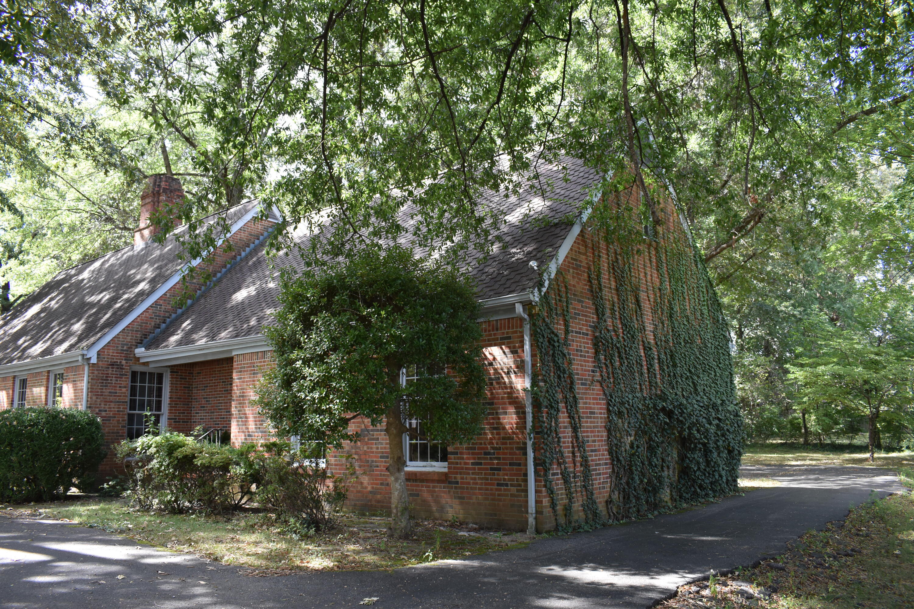 2031 Natchez Lane Property Photo 3