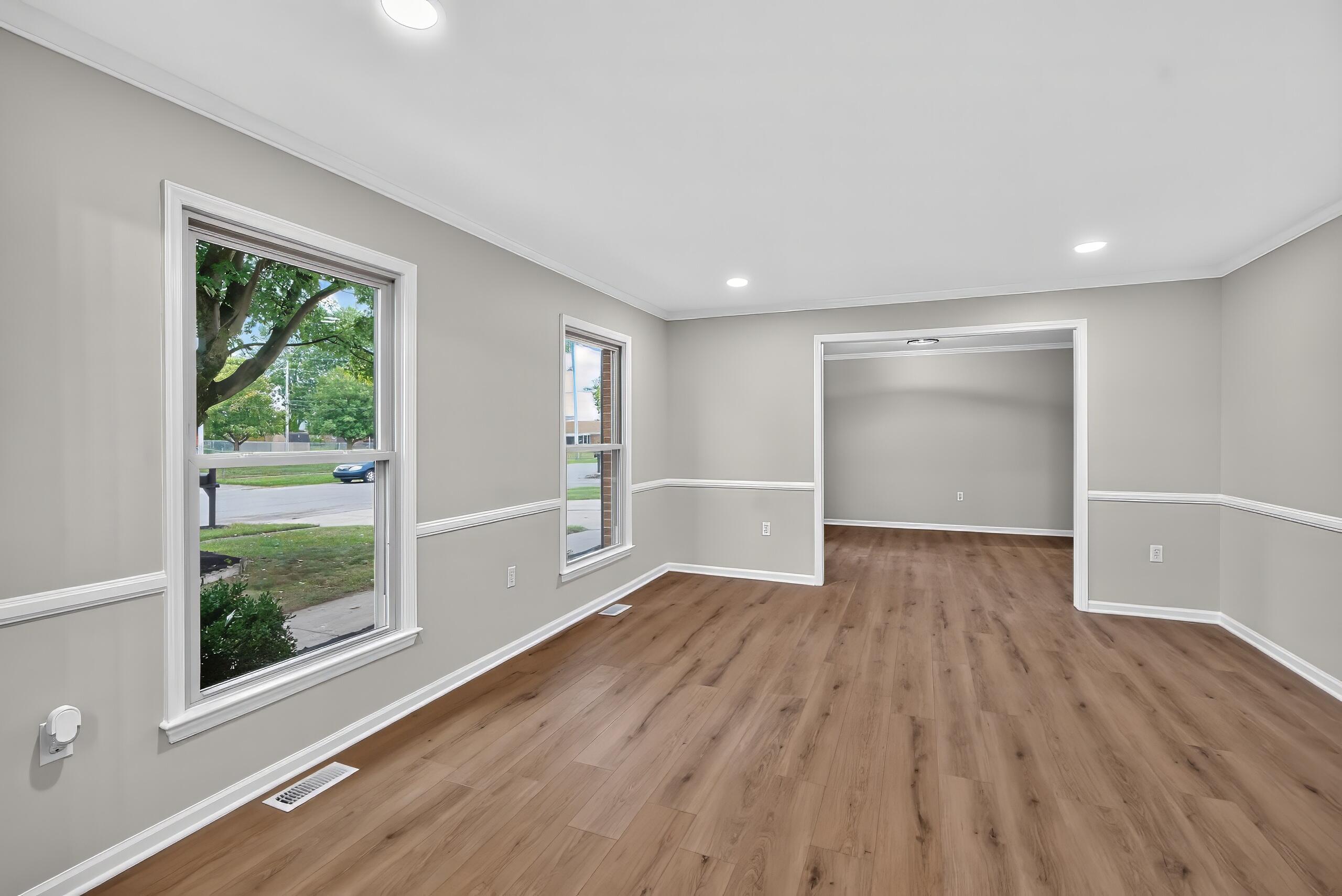 206 E Edgewood Drive Property Photo 4