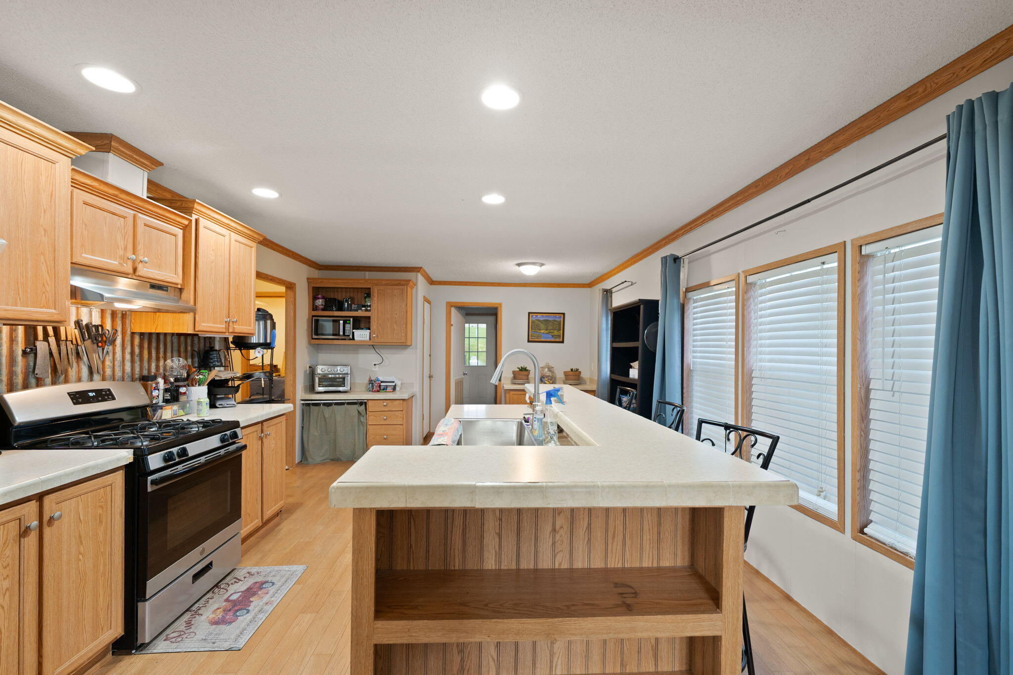 180 Pacific Avenue Property Photo 11