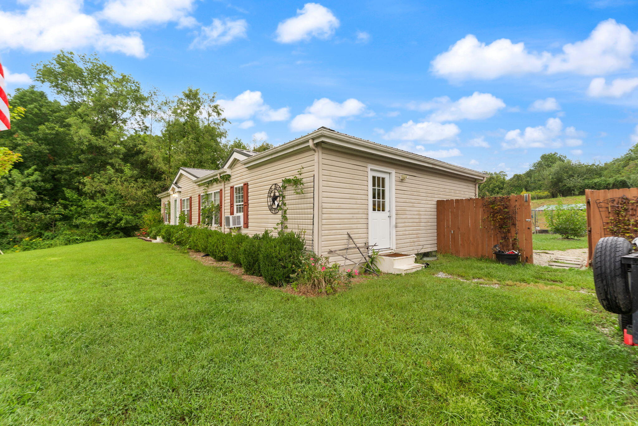 180 Pacific Avenue Property Photo 46