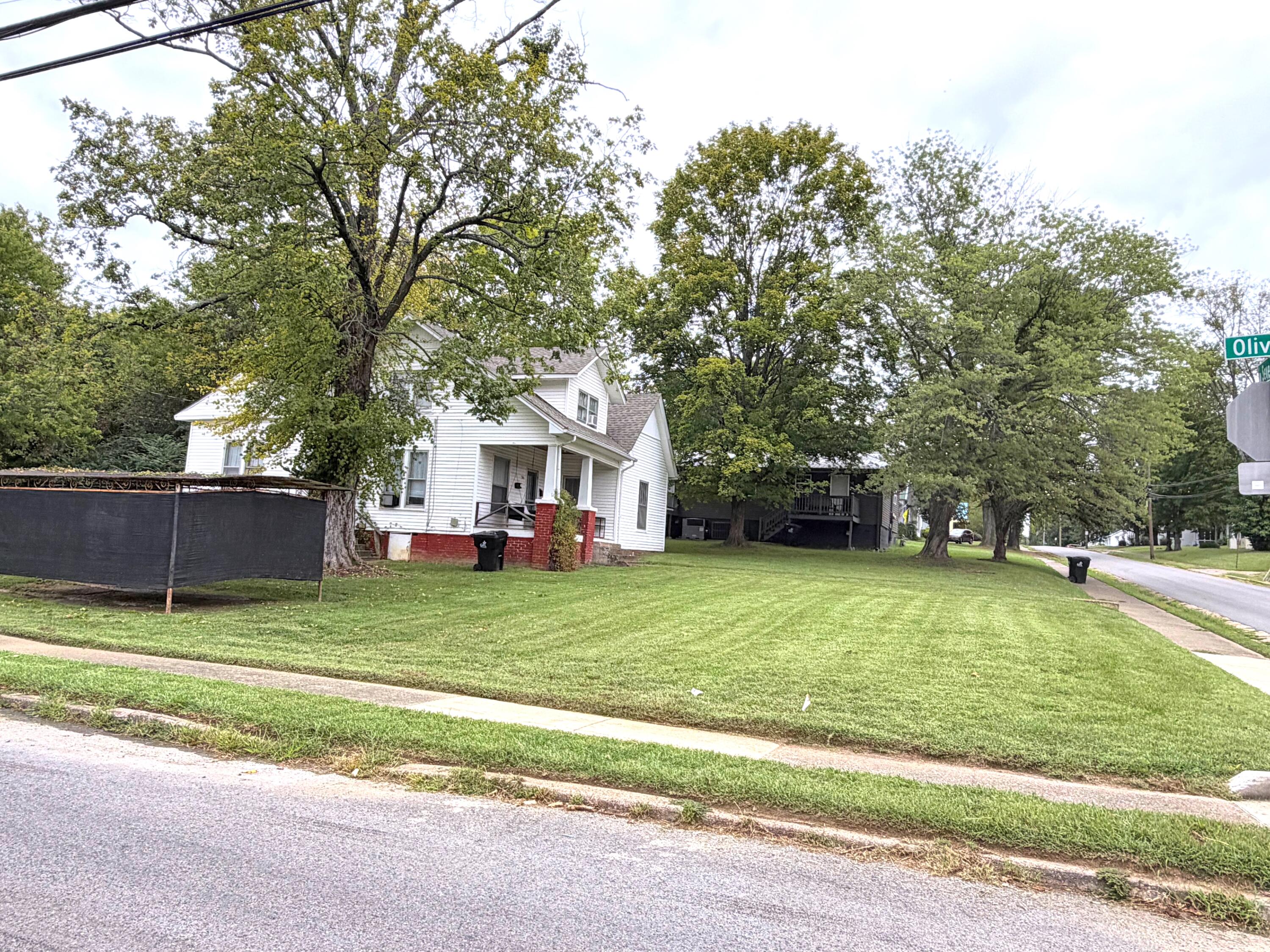 301 N 7th Street Property Photo 2