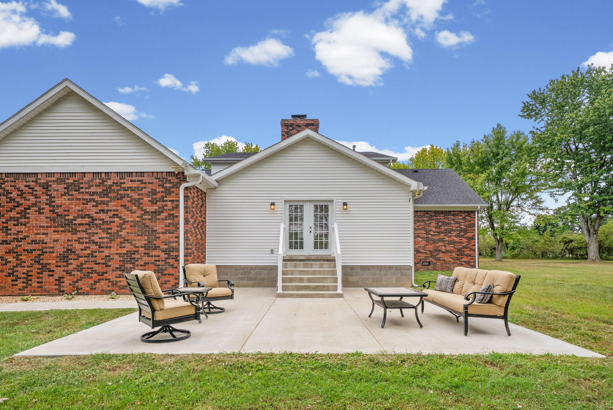 114 Skylark Drive Property Photo 8