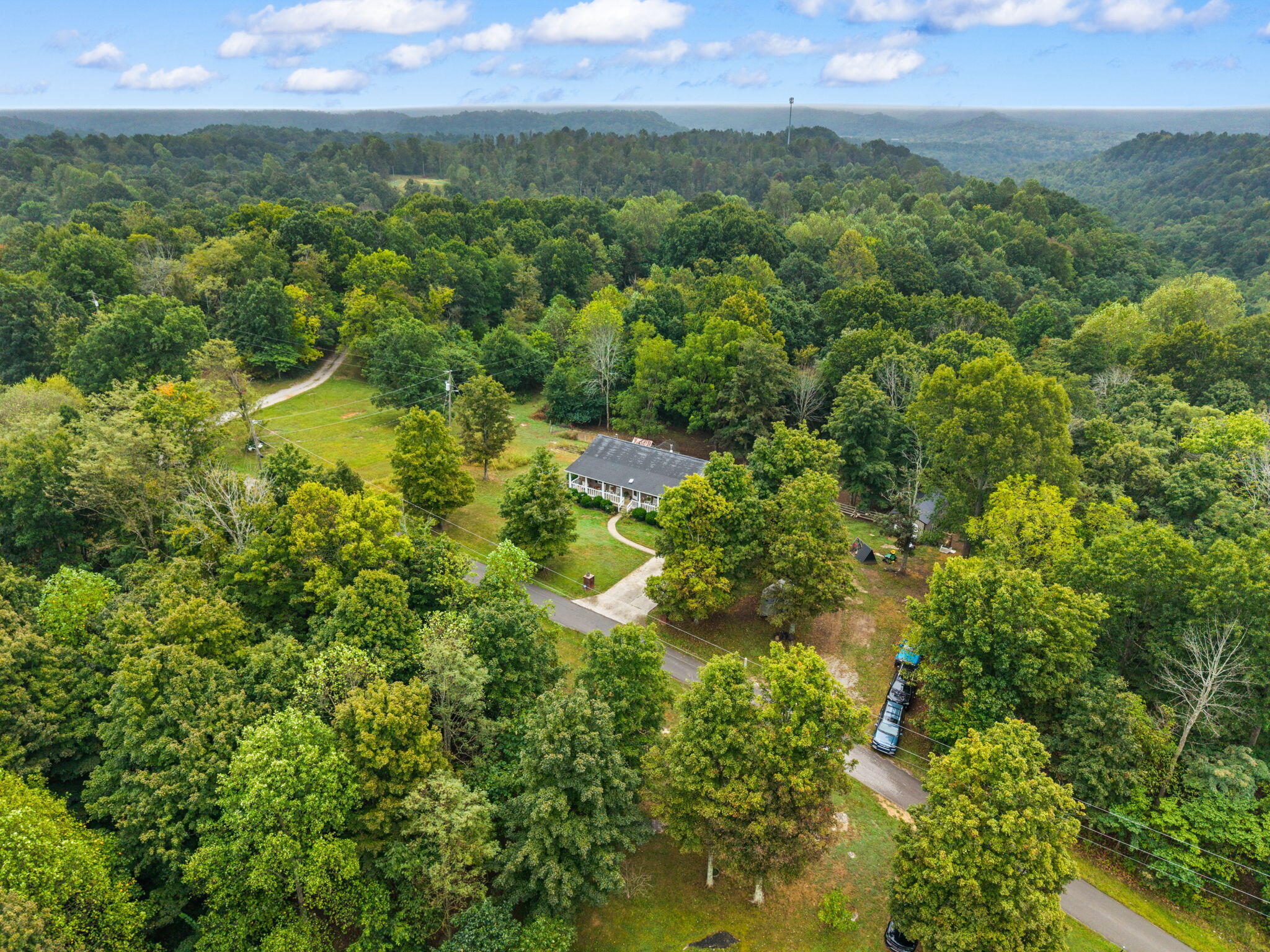 460 Whites Ridge Road Property Photo 1