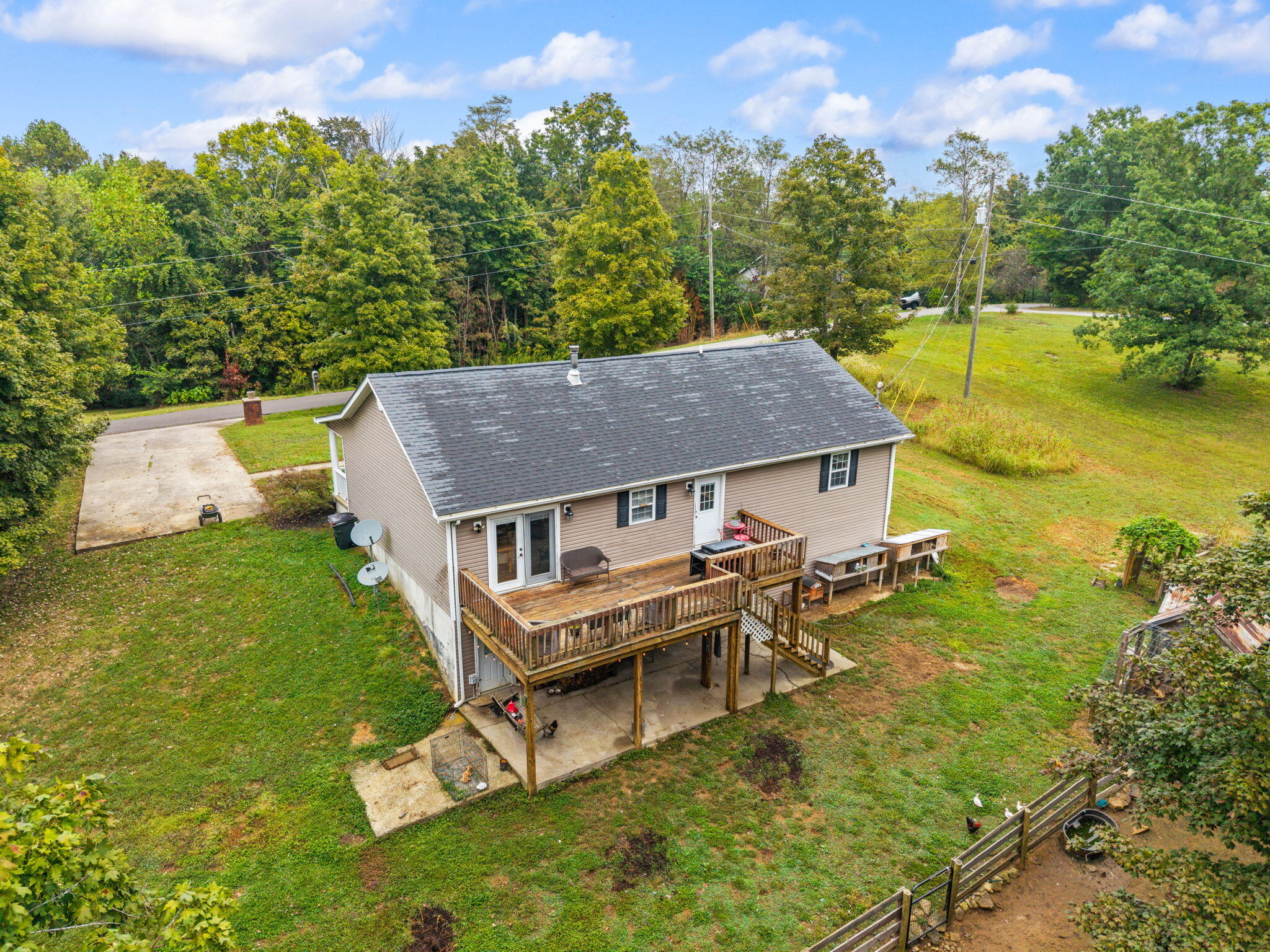460 Whites Ridge Road Property Photo 4
