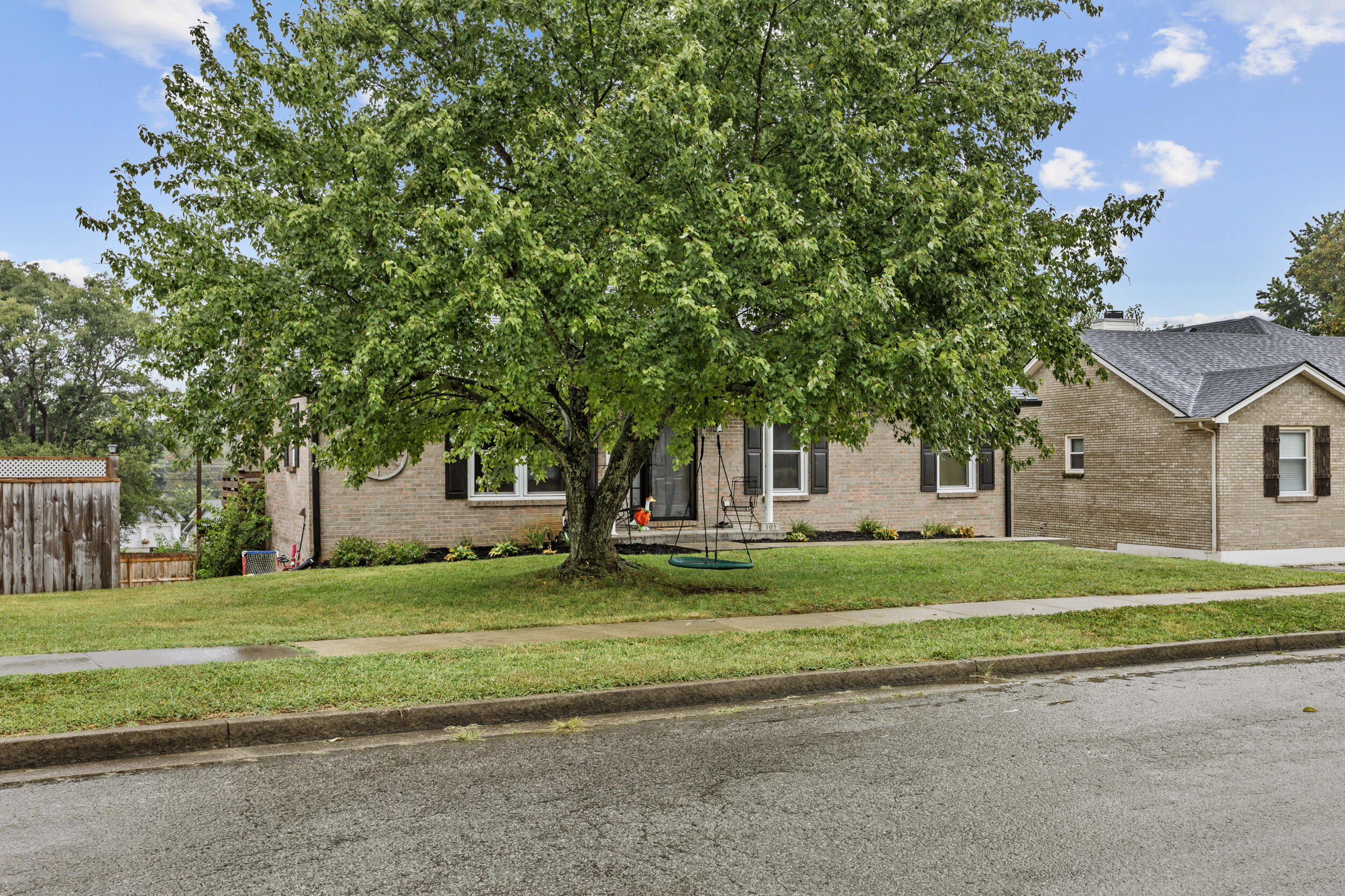105 Orange Blossom Drive Property Photo 2