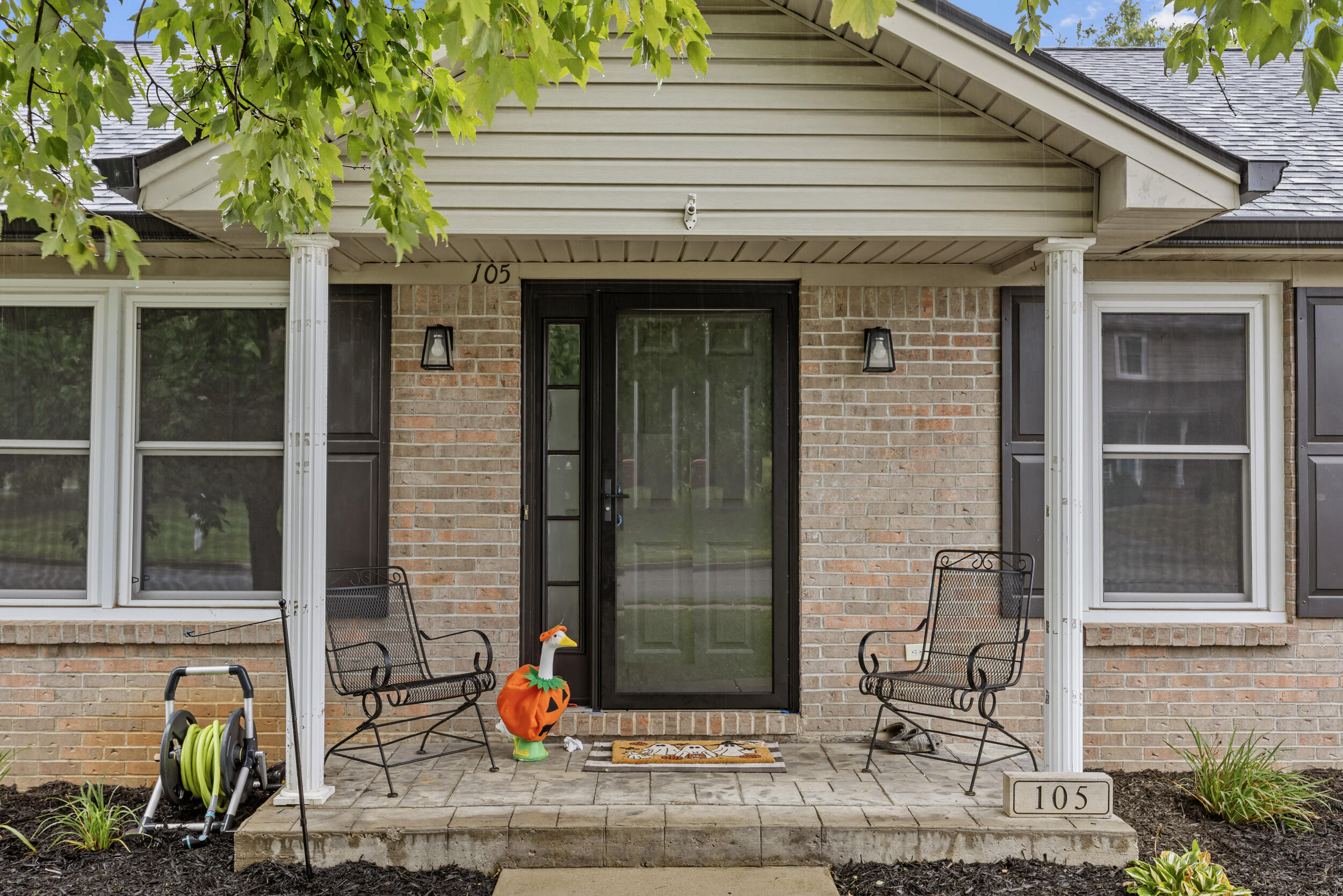 105 Orange Blossom Drive Property Photo 6