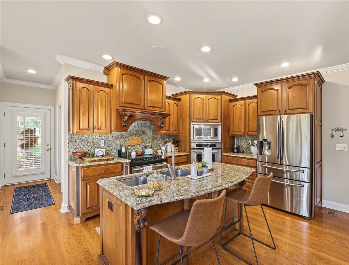 519 Country Lane Property Photo 14