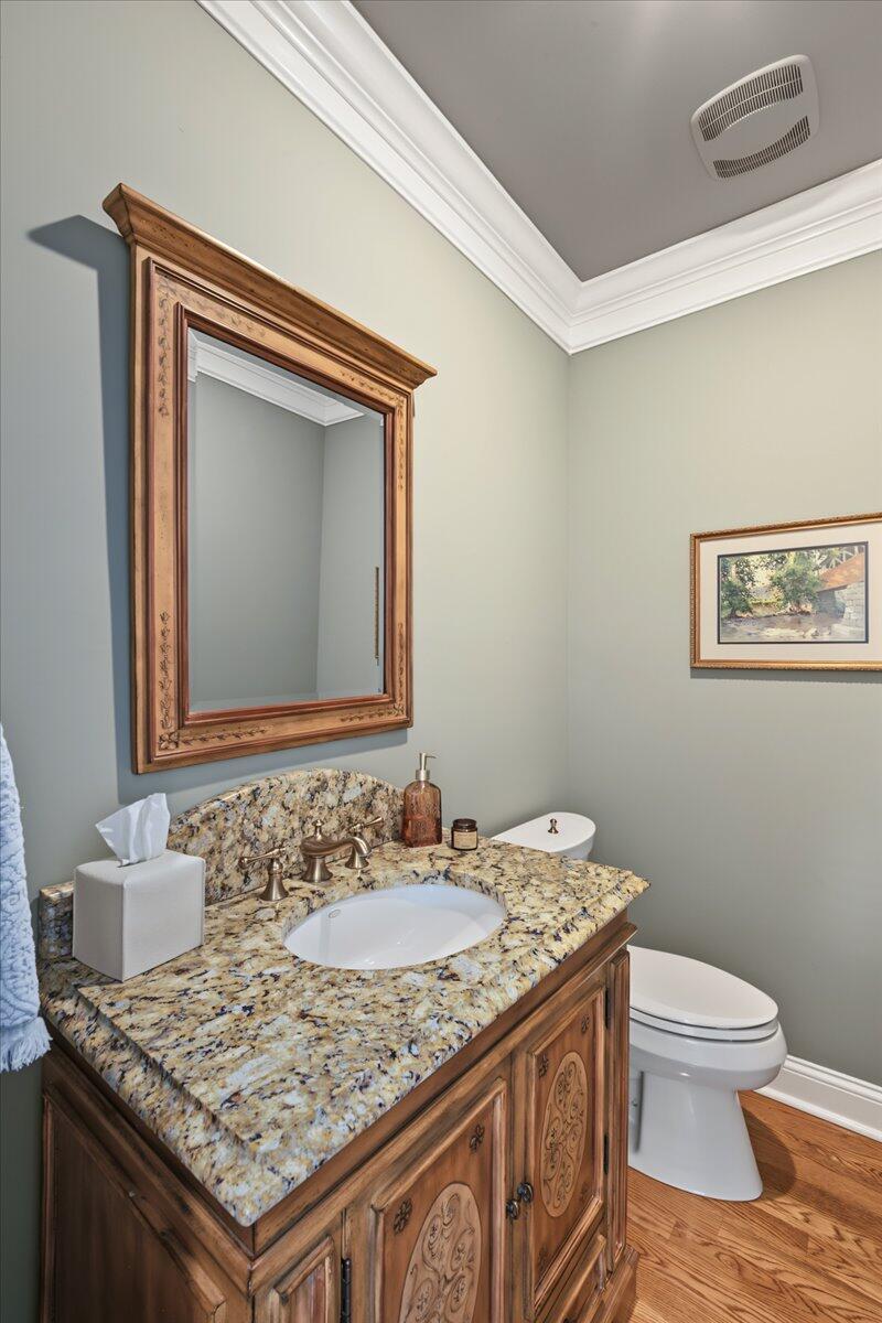 519 Country Lane Property Photo 17